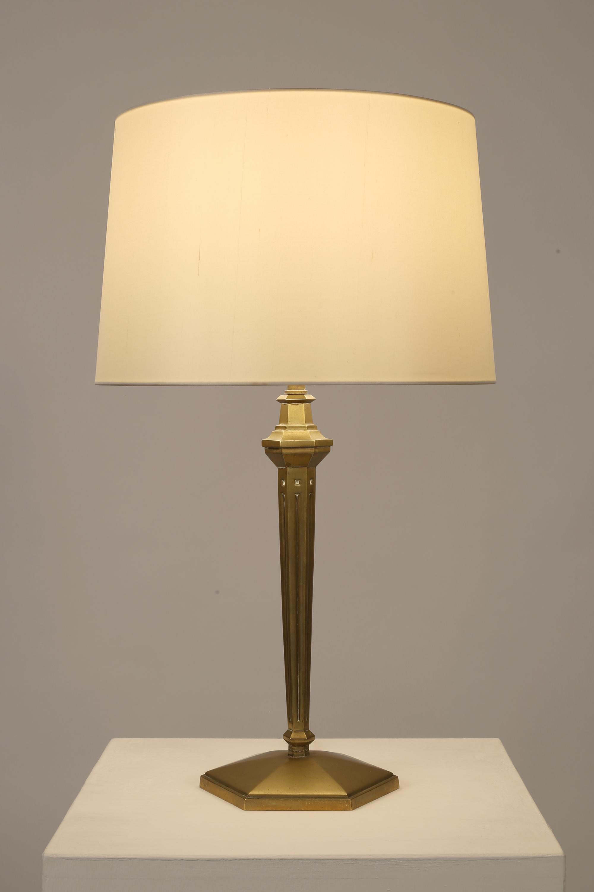 French Art Deco 1930s Bronze Table Lamp For Sale 5