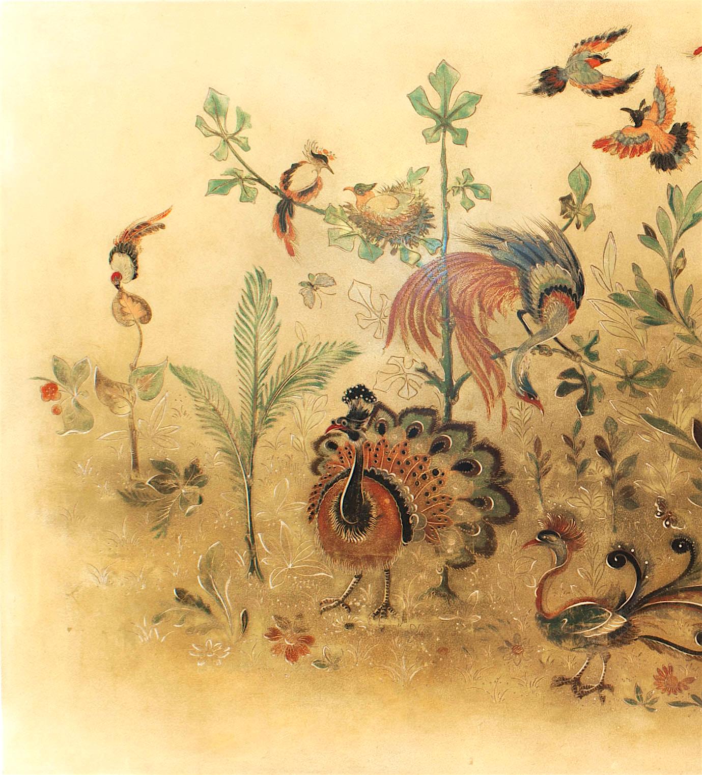 Grand panneau mural Art Déco (années 1930) en stuc peint crème et or sur bois représentant des oiseaux dans un motif floral. (signé : PIERRE BOBOT)
