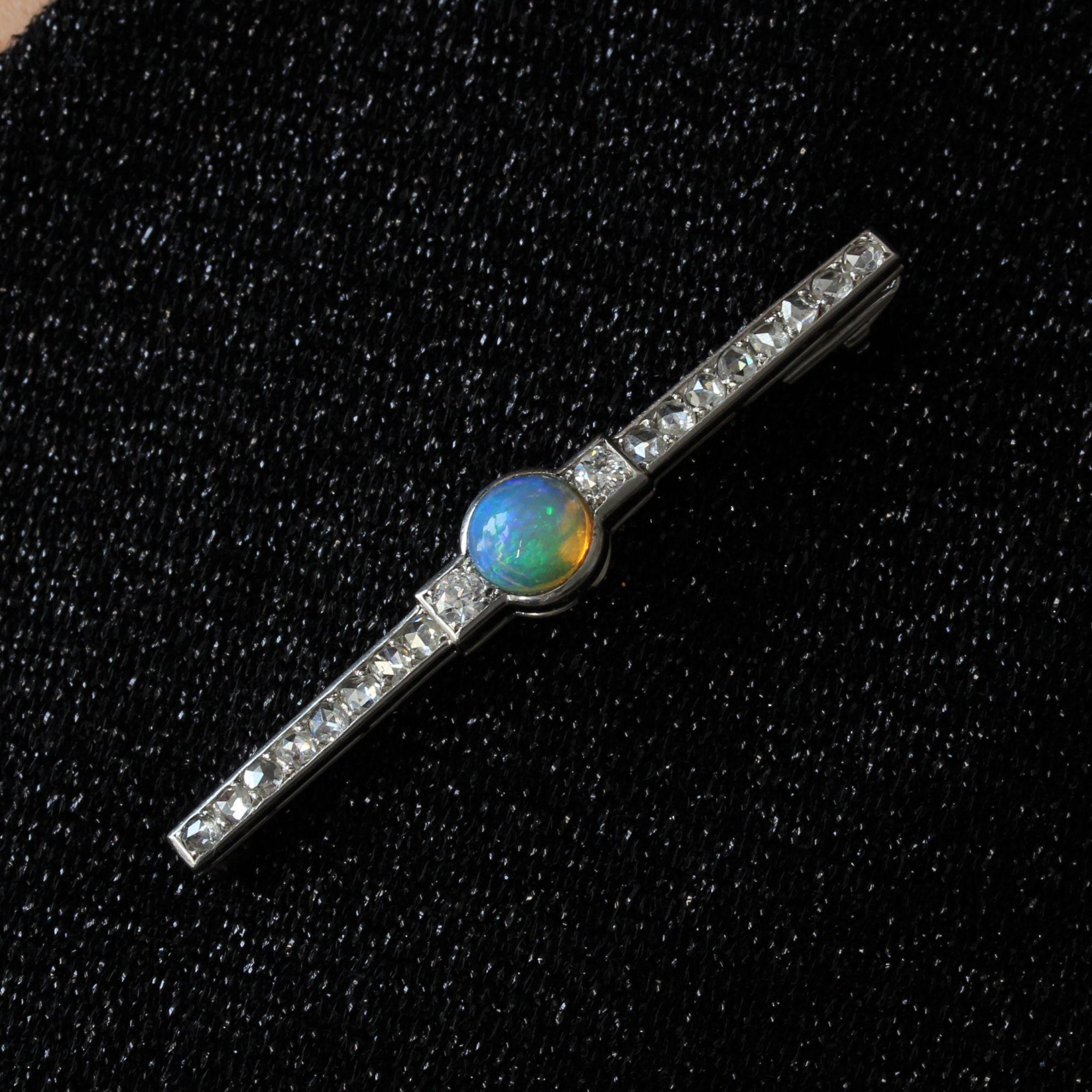 French Art Deco 1930s Opal Diamonds Platinum Brooch For Sale 4