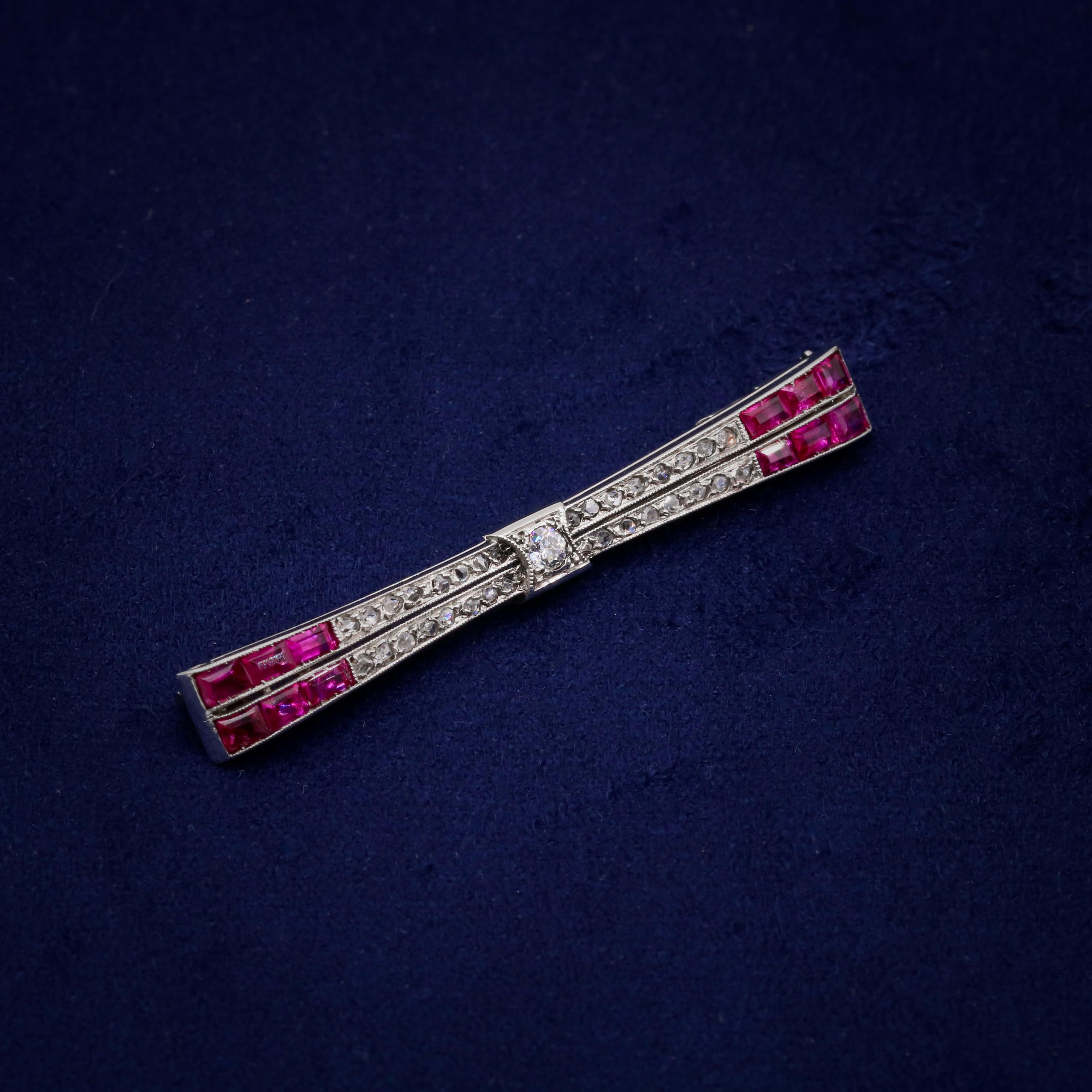 Brilliant Cut French Art Deco 1930s Platinum Diamond and Ruby Stylised Bow Brooch