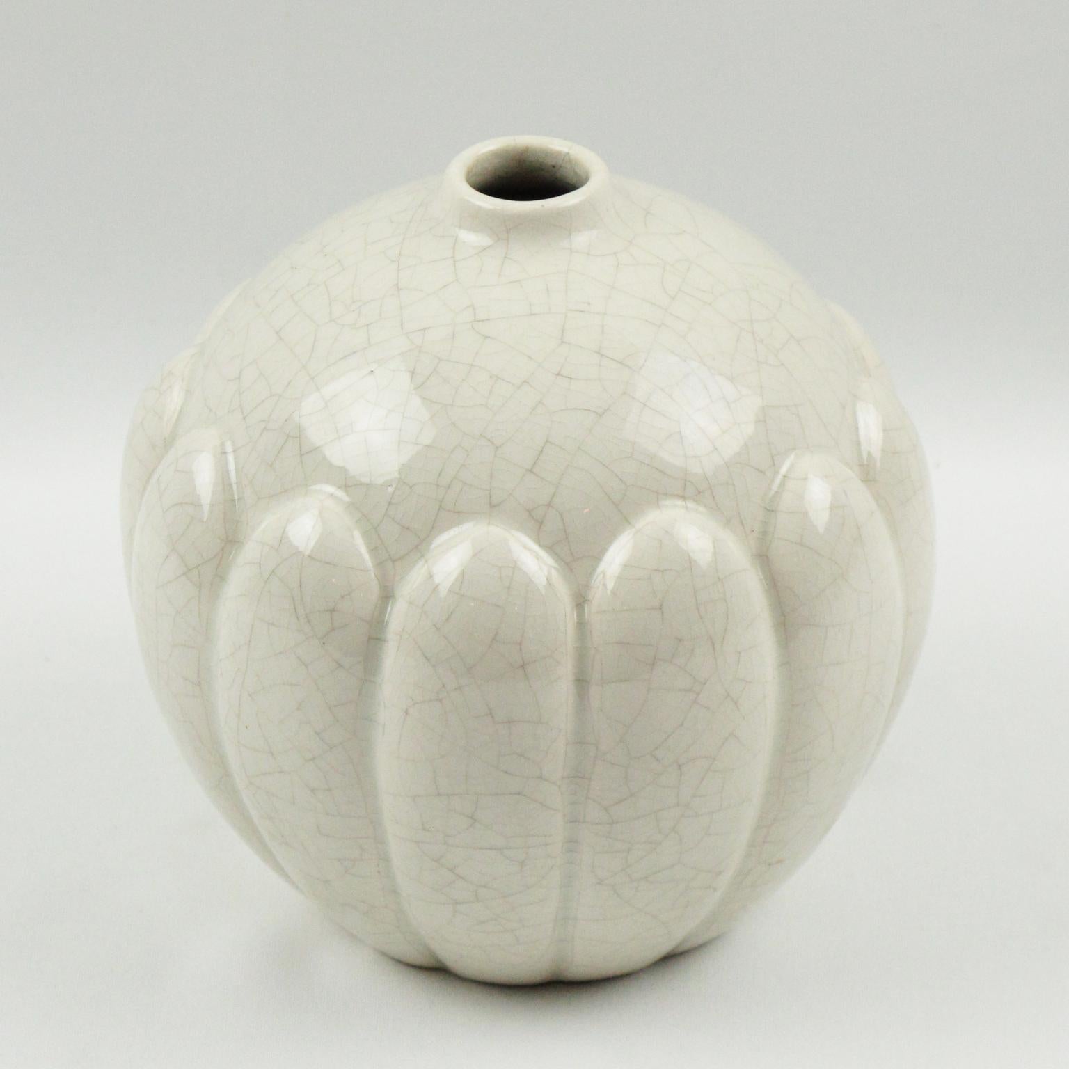 signature vase st clement