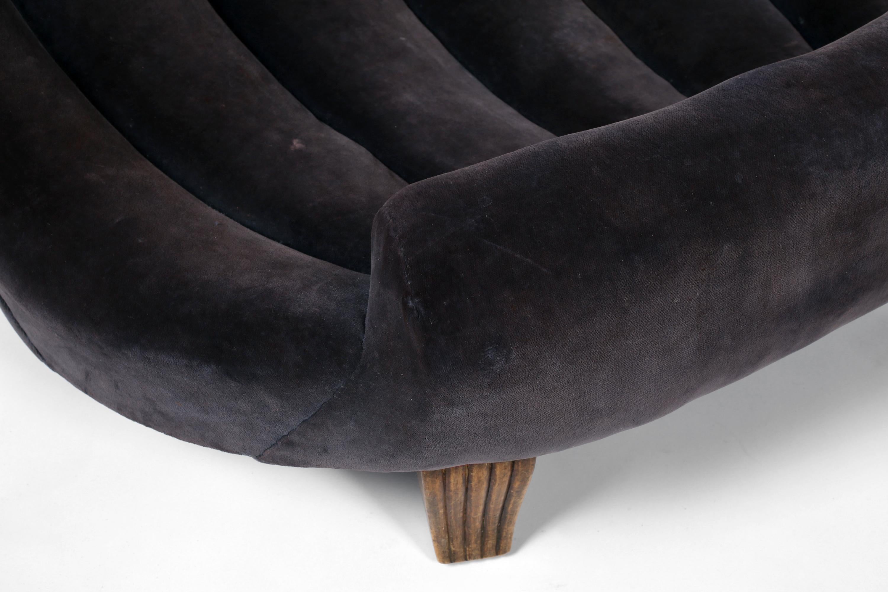 French Art Deco 1930s Syrie Maugham Style Shell Velvet Fireside Chairs For Sale 8