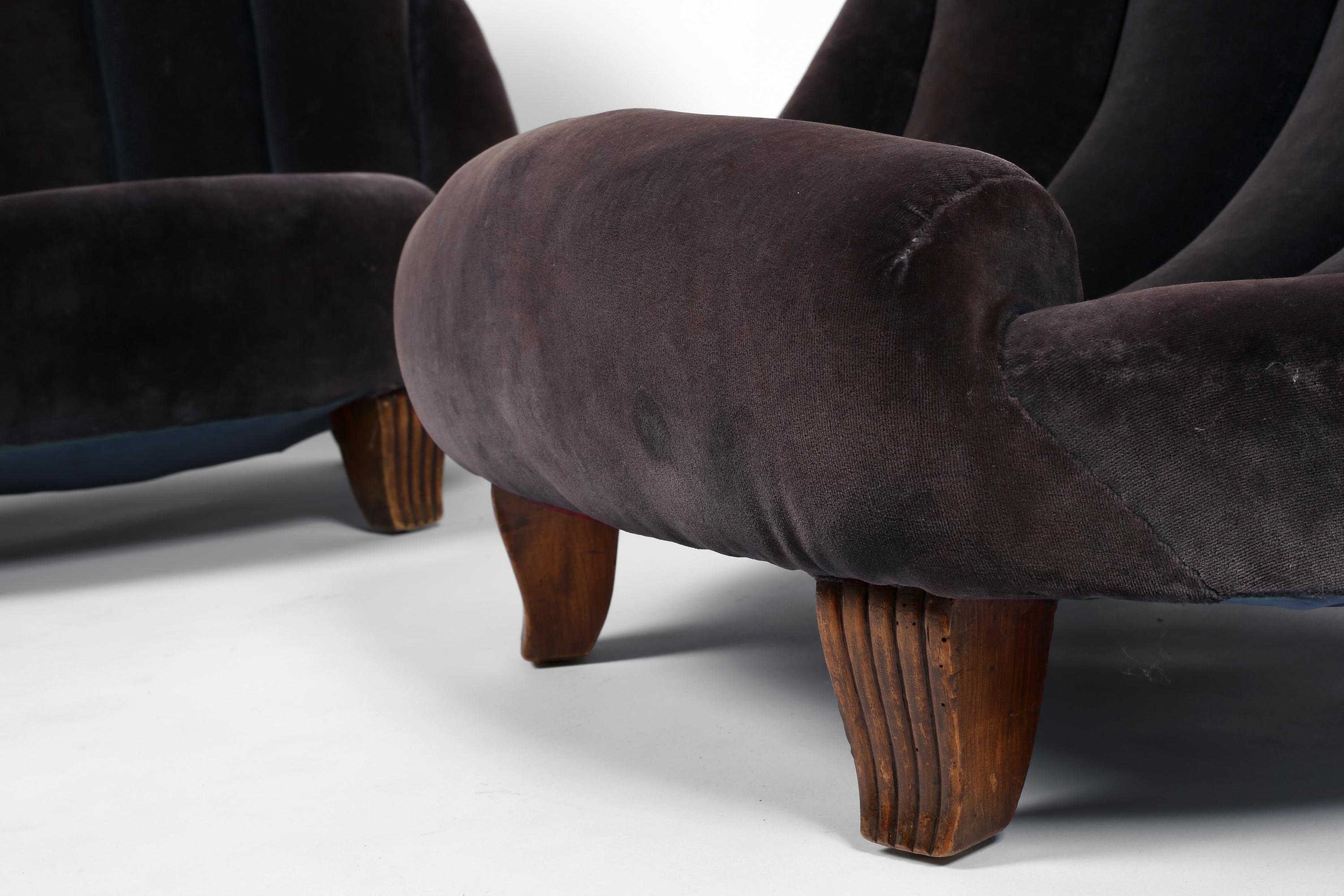 French Art Deco 1930s Syrie Maugham Style Shell Velvet Fireside Chairs For Sale 1