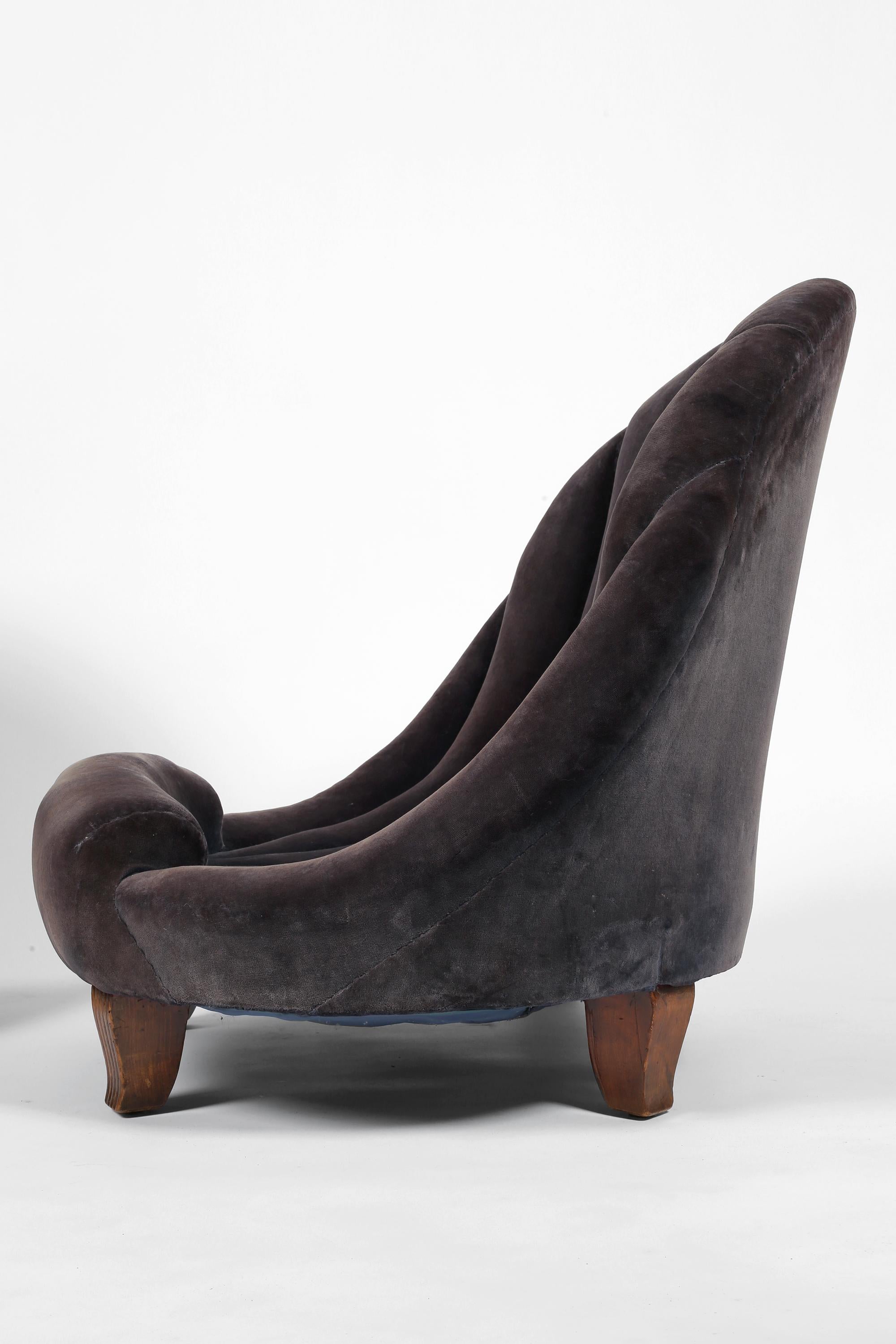 French Art Deco 1930s Syrie Maugham Style Shell Velvet Fireside Chairs For Sale 4