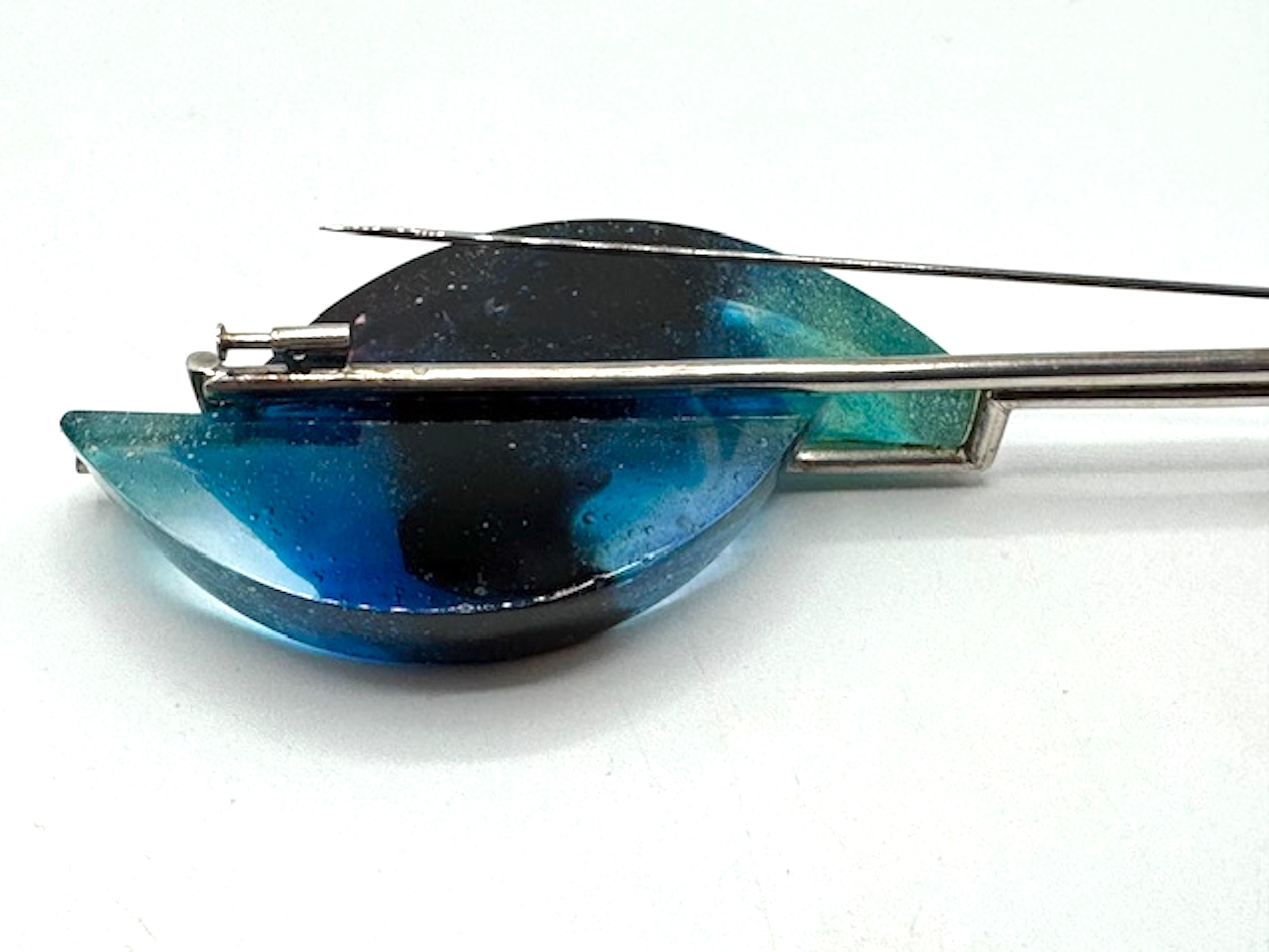 Spilla Art Deco francese degli anni '80 in argento sterling e vetro artigianale di grandi dimensioni in vendita 8