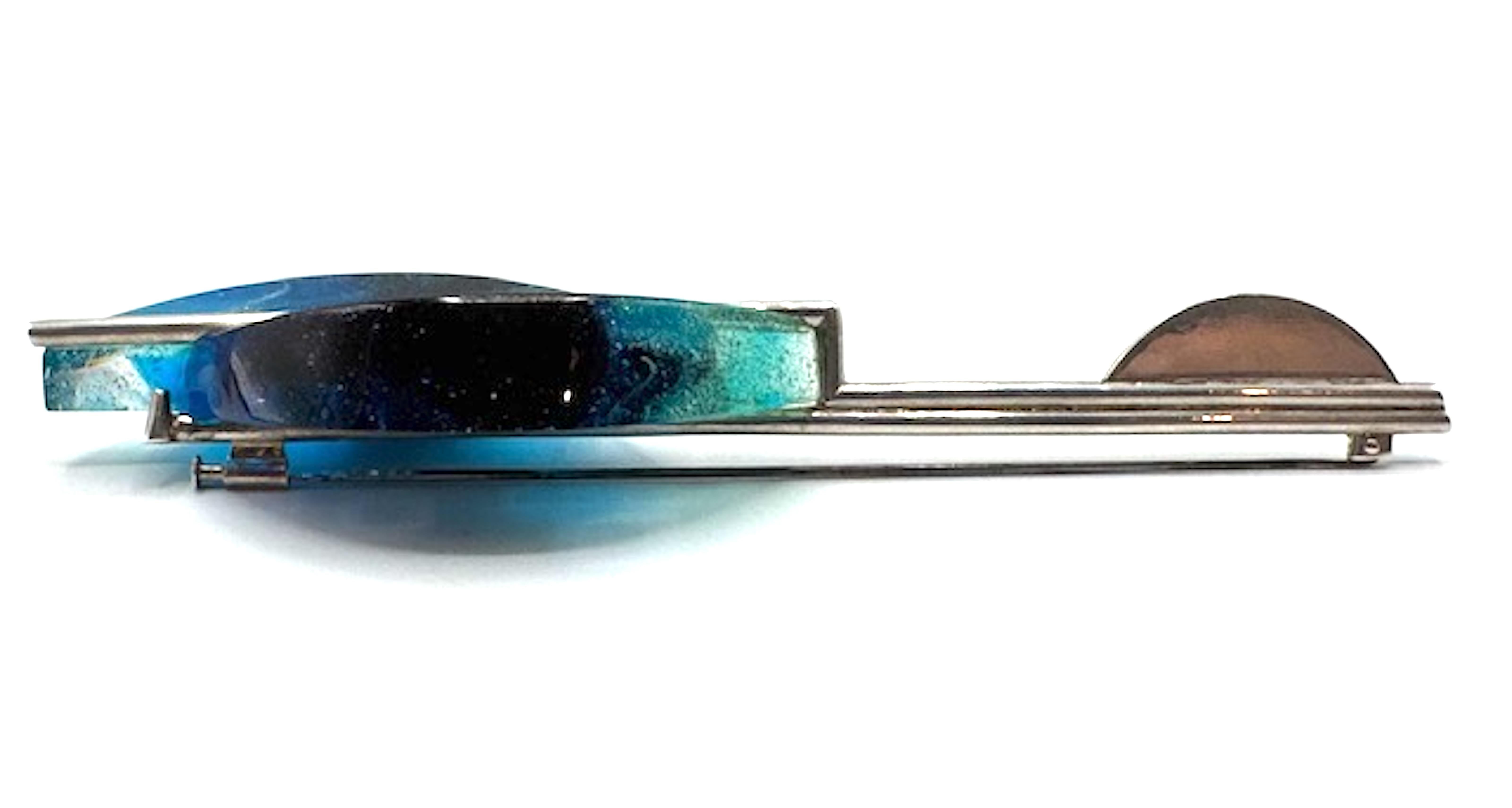 Spilla Art Deco francese degli anni '80 in argento sterling e vetro artigianale di grandi dimensioni in vendita 1