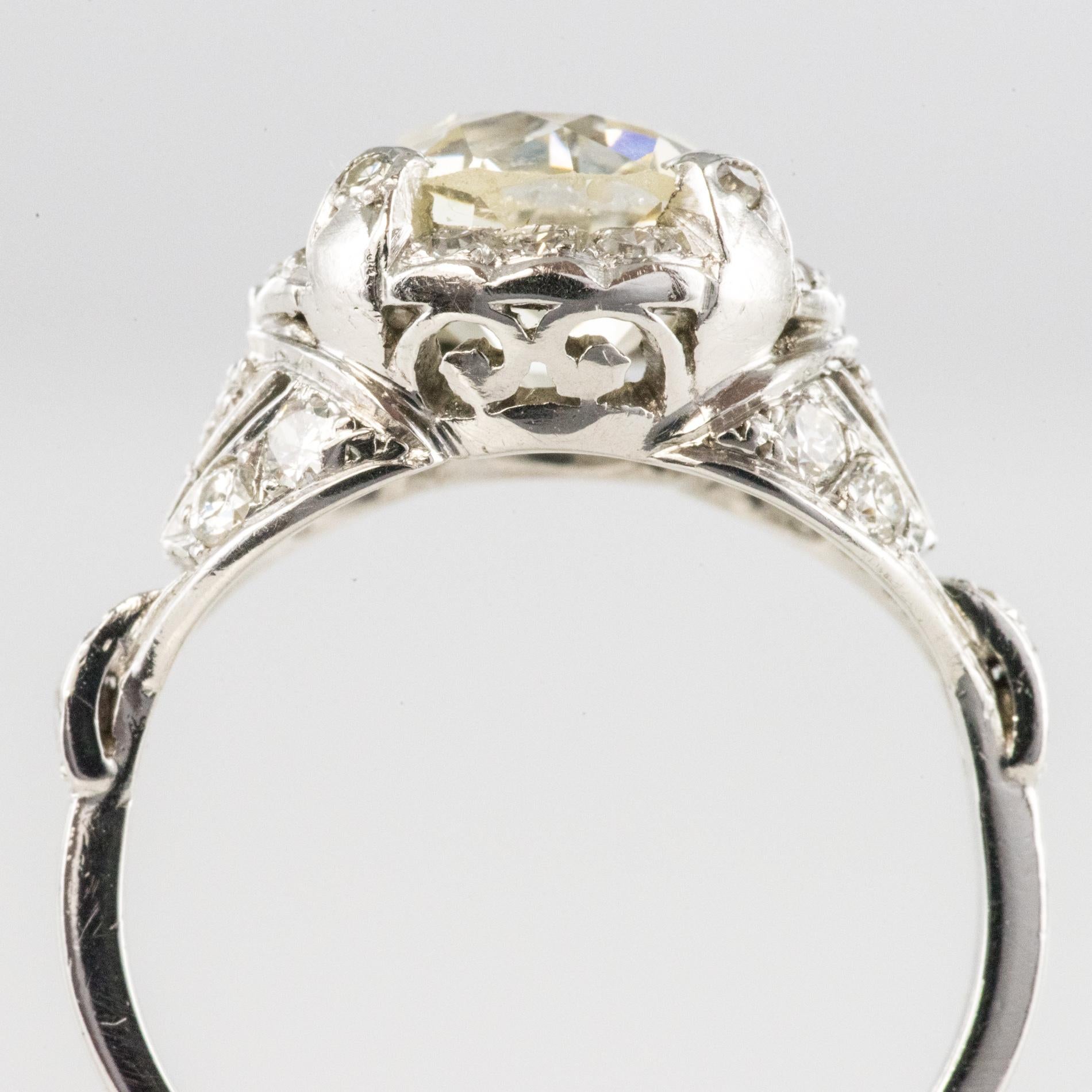 French Art Deco 2.59 Carat Diamonds Platinum Ring 6
