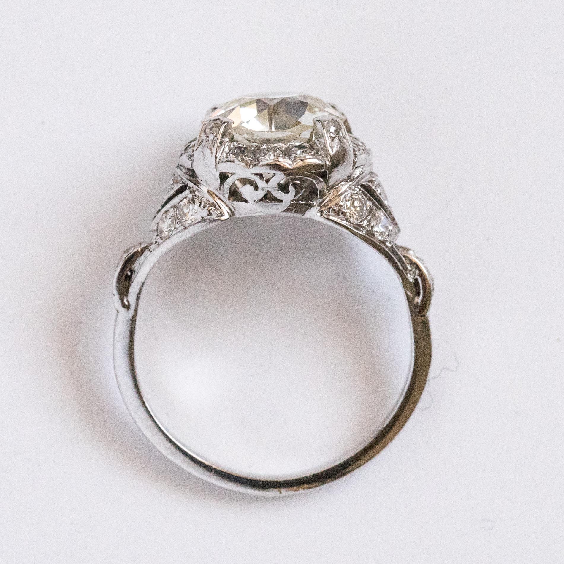French Art Deco 2.59 Carat Diamonds Platinum Ring 11