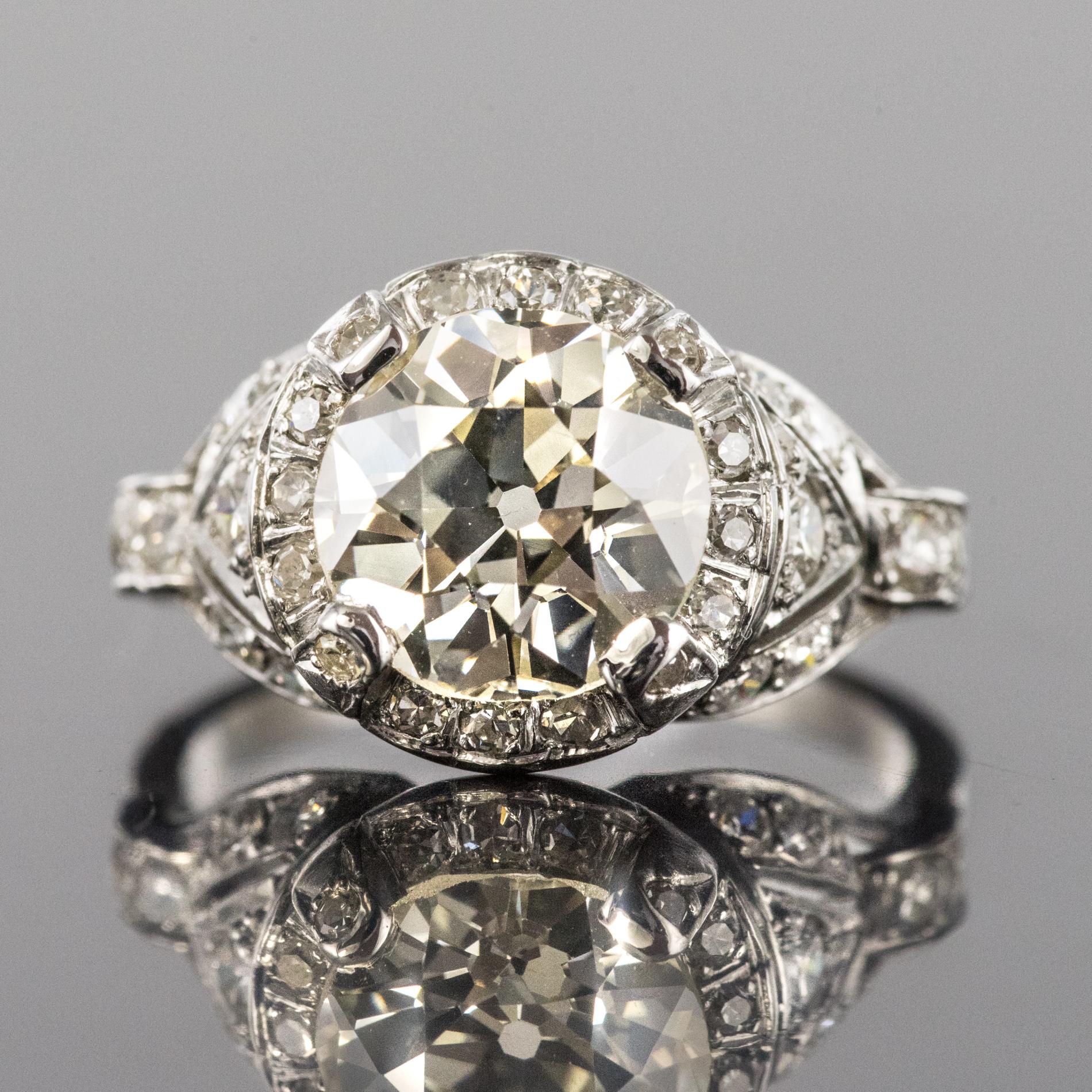 Women's French Art Deco 2.59 Carat Diamonds Platinum Ring