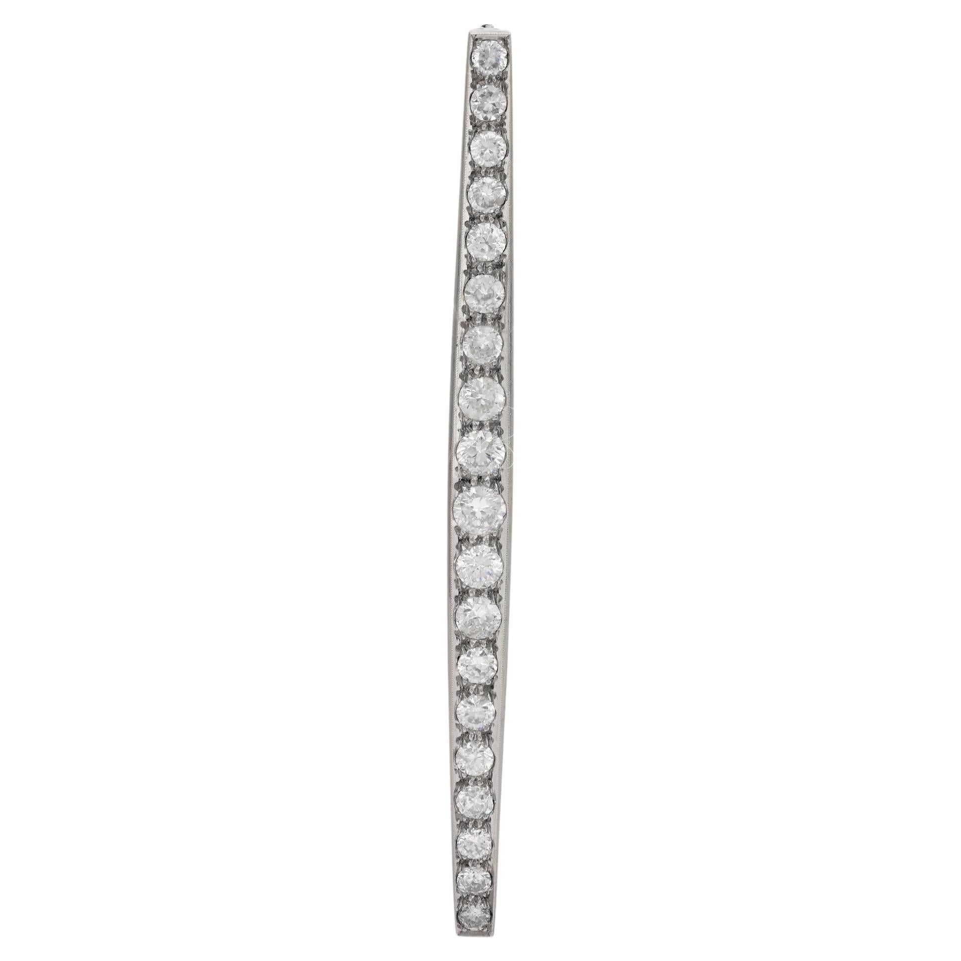 French Art Deco 3 carat total weight diamond platinum bar brooch