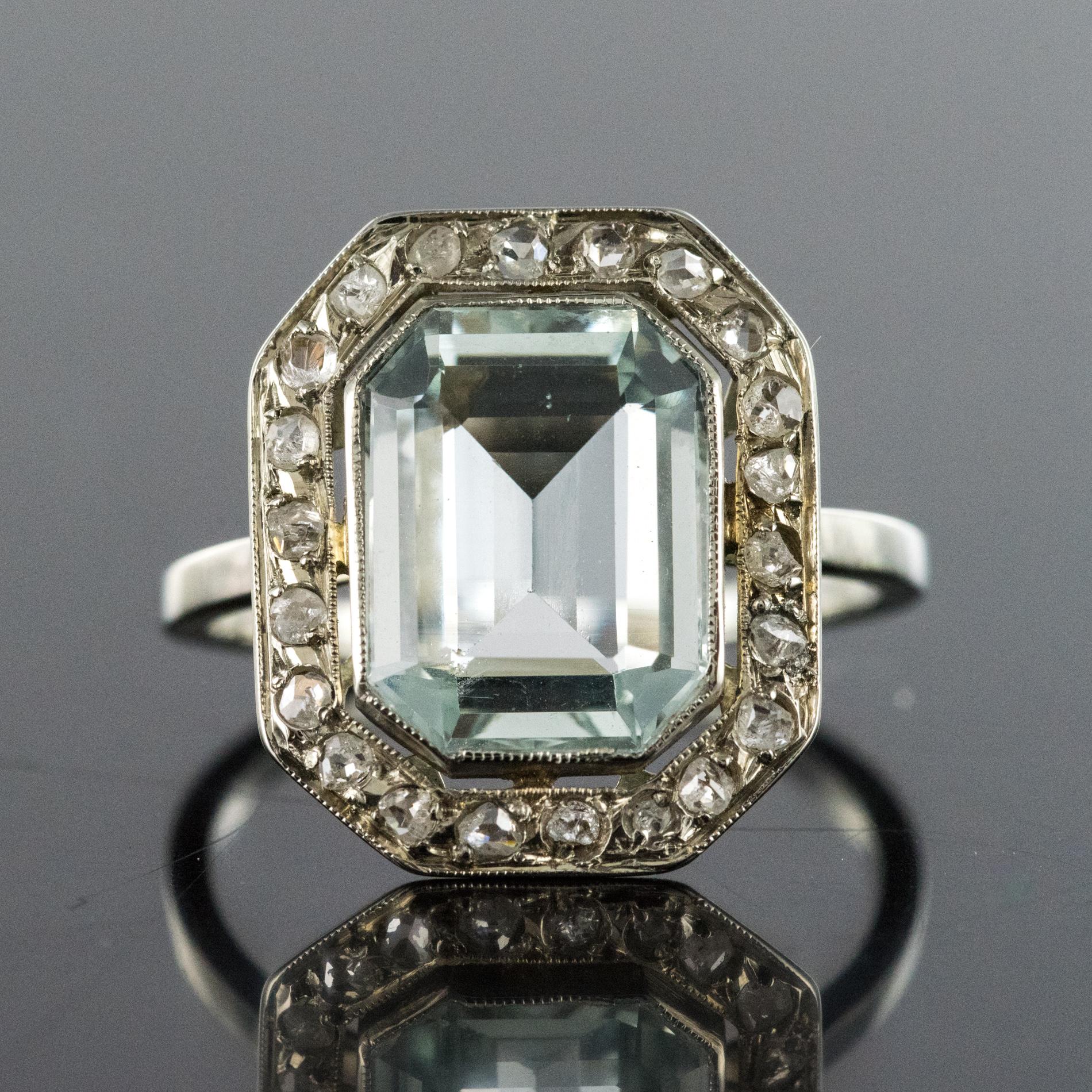 French Art Deco 4.47 Carat Aquamarine Diamond 18 Karat White Gold Ring In Good Condition In Poitiers, FR