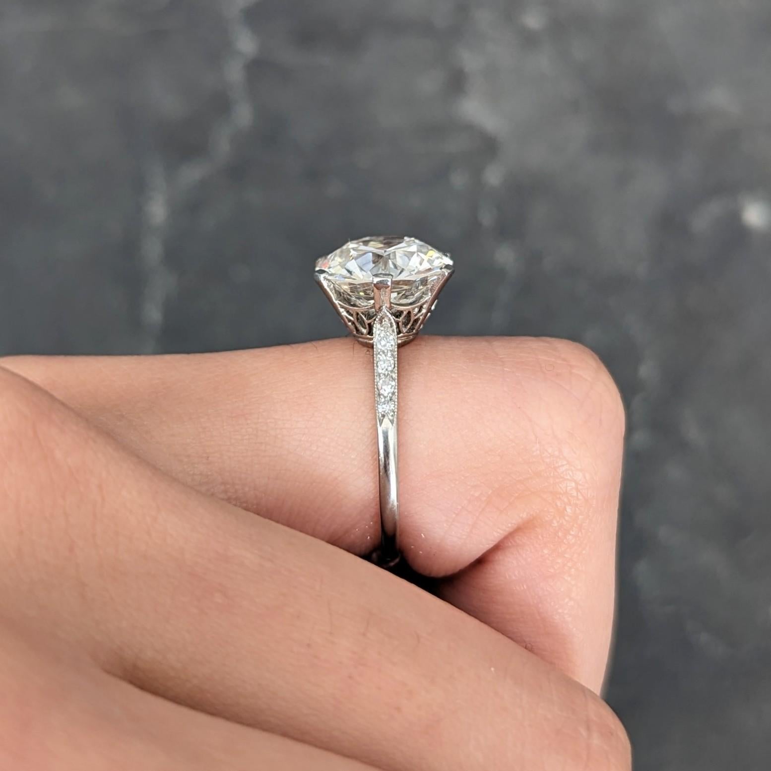 French Art Deco 5.12 CTW Old European Cut Diamond Platinum Engagement Ring For Sale 8