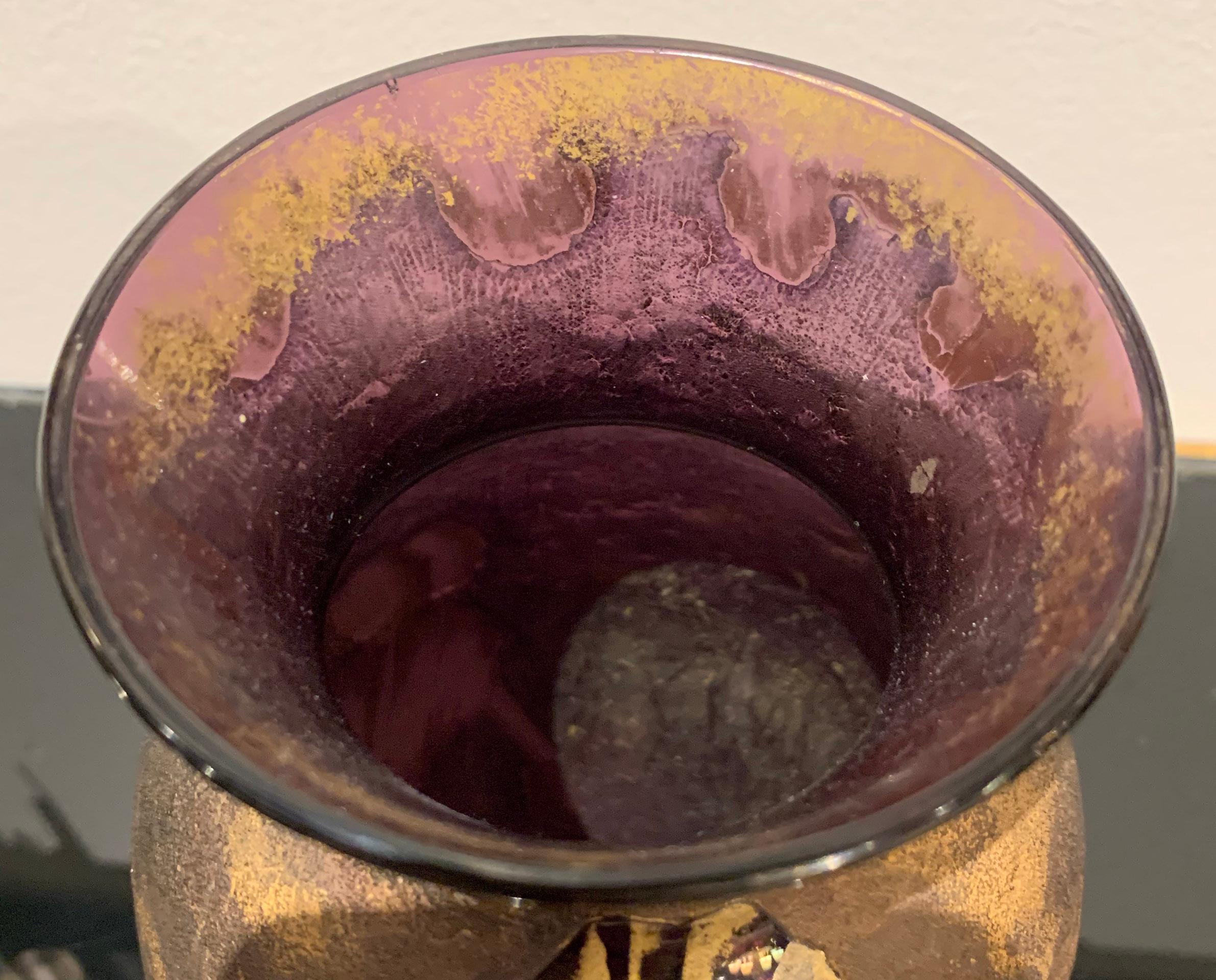 Metà XX secolo Vaso in vetro acidato Art Déco francese, attribuito a Daum in vendita