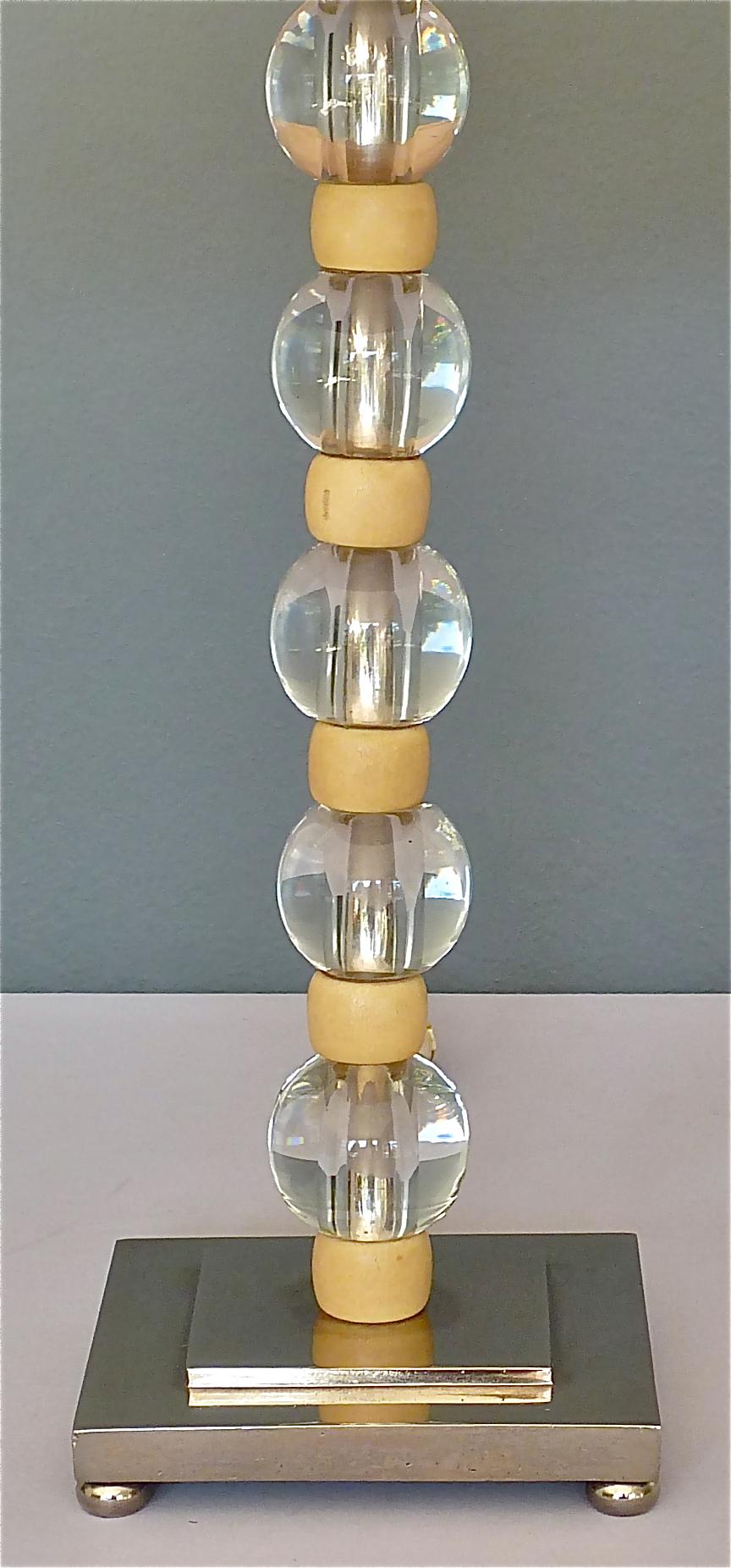 Art déco Lampe de bureau française Art Déco Adnet de style Baccarat en verre chromé couleur ivoire, années 1930 en vente