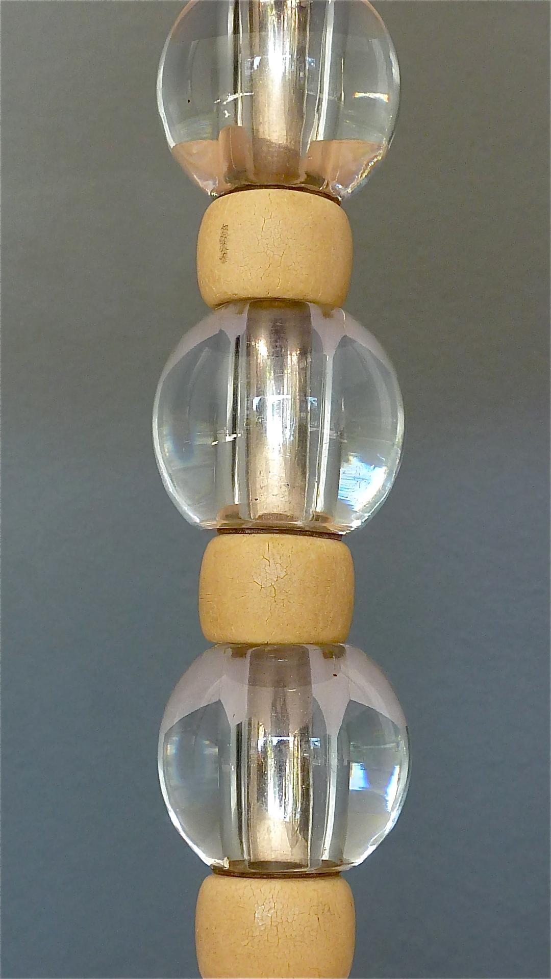 Français Lampe de bureau française Art Déco Adnet de style Baccarat en verre chromé couleur ivoire, années 1930 en vente