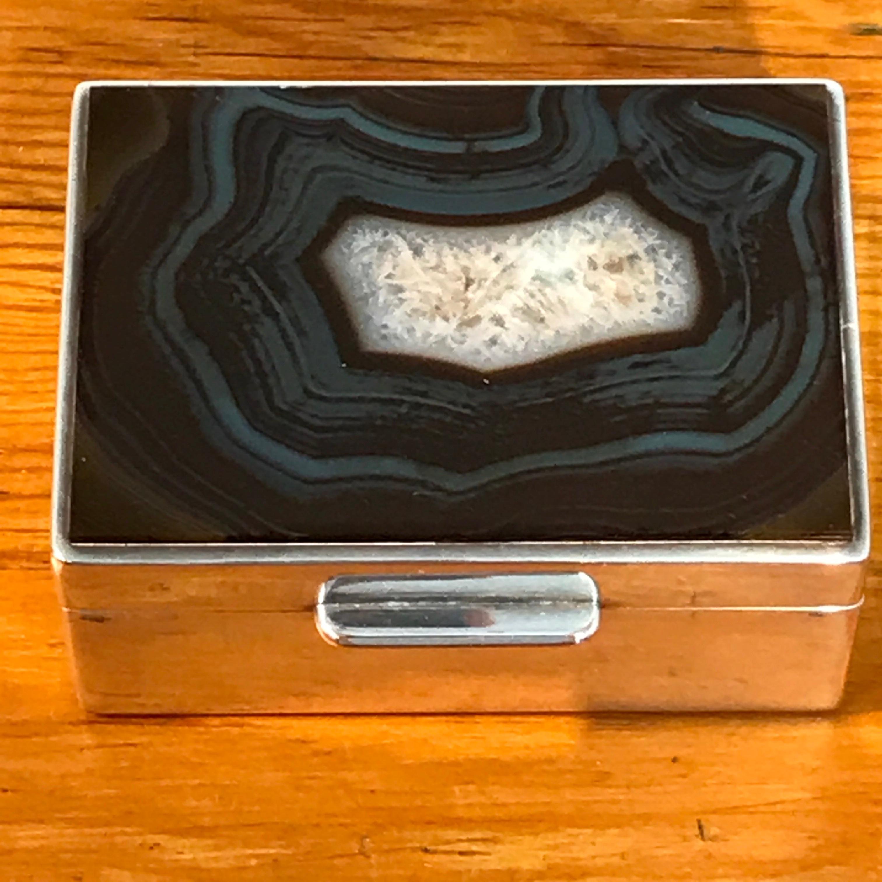 French Art Deco agate and silver plate table box, exquisite specimen brown, blue and white crystalline polished agate inset panel, wood lined box, the interior measurement is 4