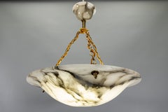 Lustre Art déco français à trois lumières en albâtre et laiton, 1920