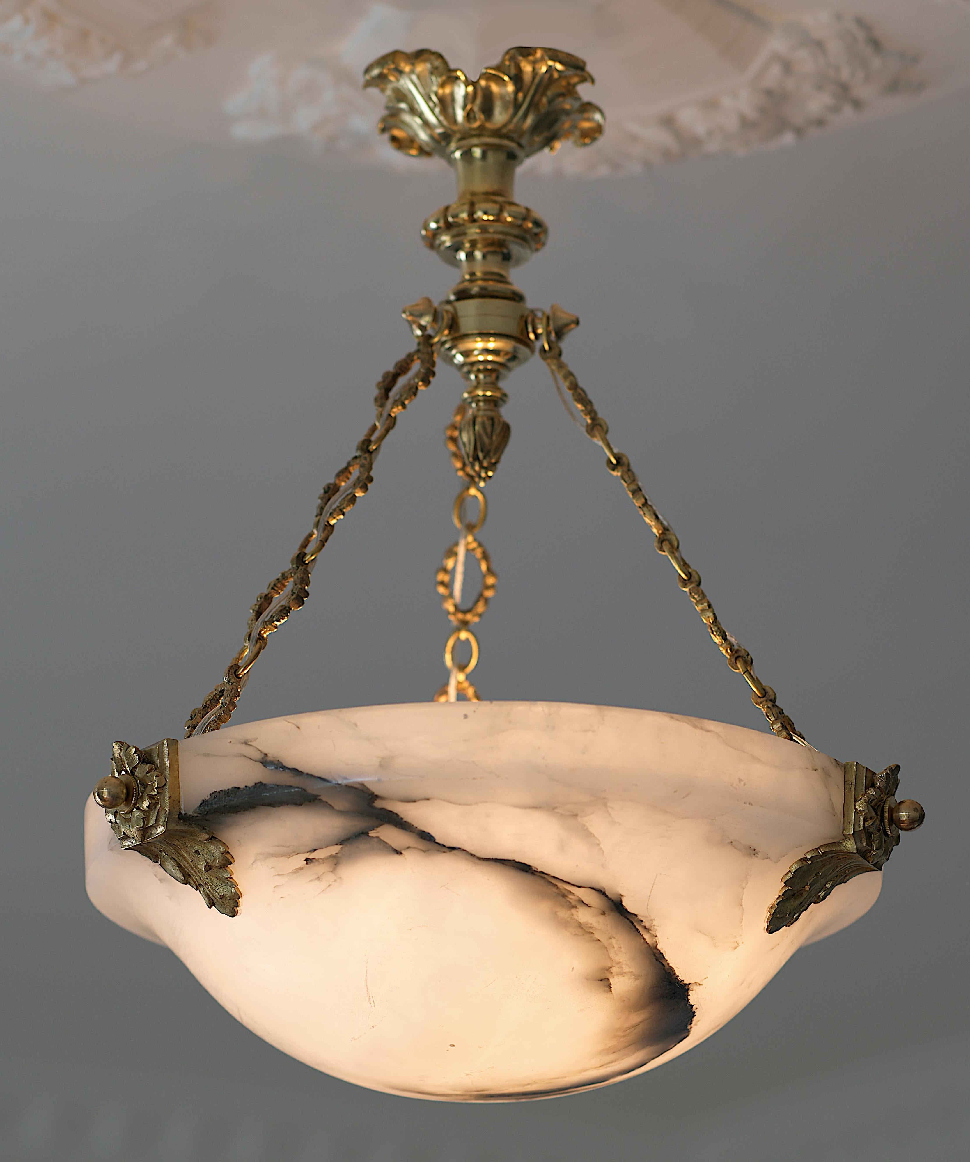 Early 20th Century French Art Deco Alabaster & Bronze Pendant Chandelier, 1920s
