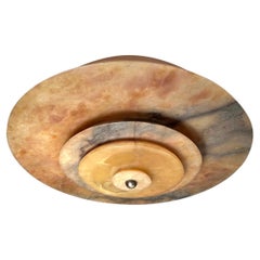 Französische Art Deco Alabaster Leuchte