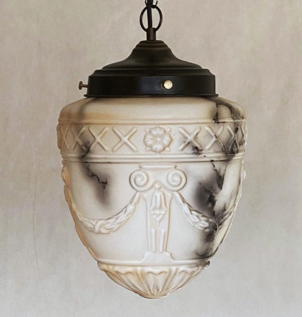 French Art Deco Alabaster Looking High-Releaf Glass Pendant Lantern, 1920-1930 For Sale 2