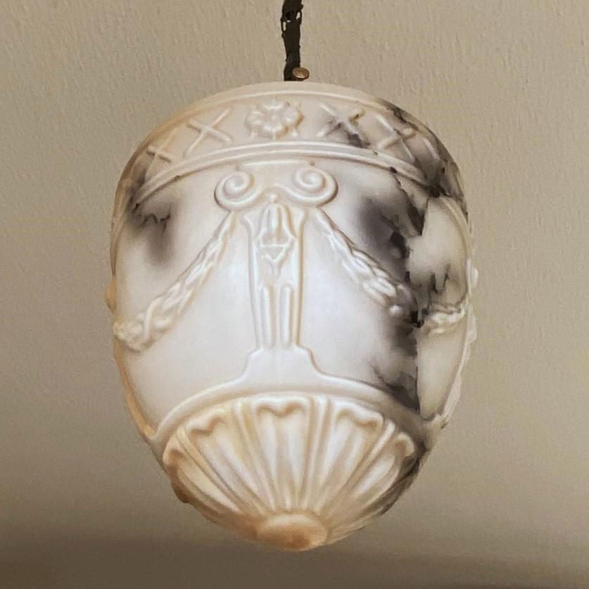 French Art Deco Alabaster Looking High-Releaf Glass Pendant Lantern, 1920-1930 For Sale 4