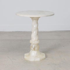 Mesa auxiliar francesa Art Déco de alabastro