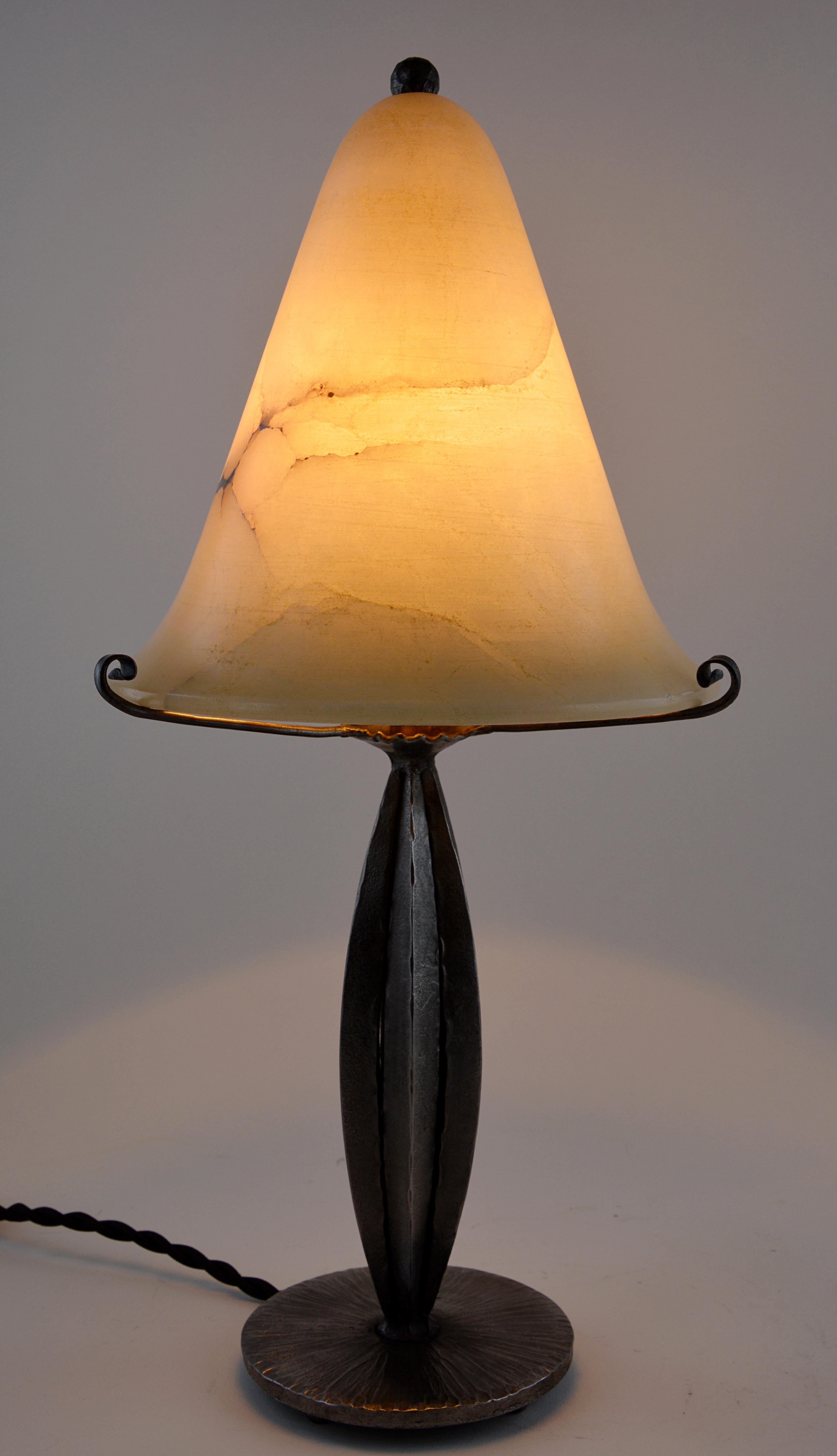 Early 20th Century French Art Deco Alabaster Table Lamp, 1920s