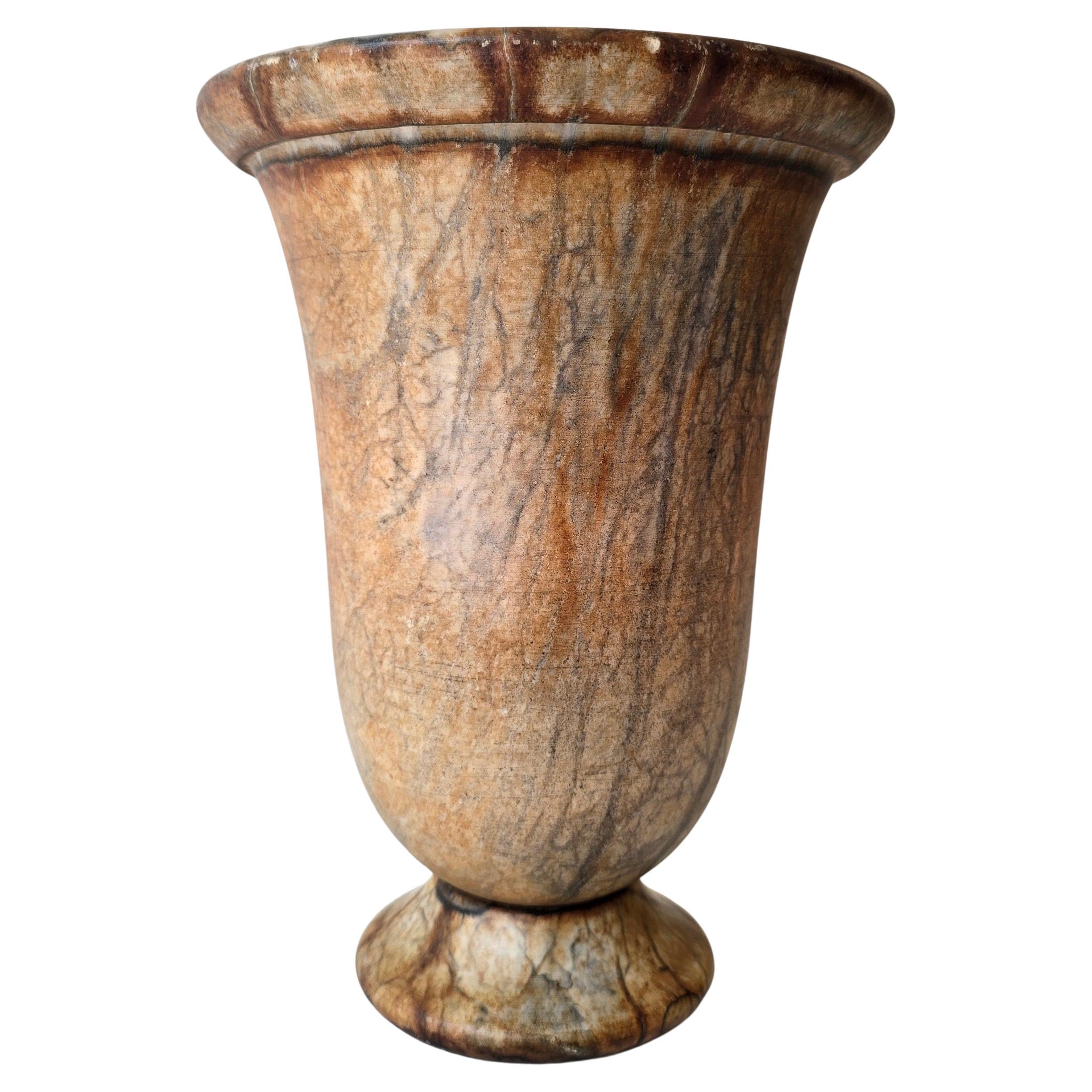 20th Century French Art Deco Alabaster Table Lamp For Sale