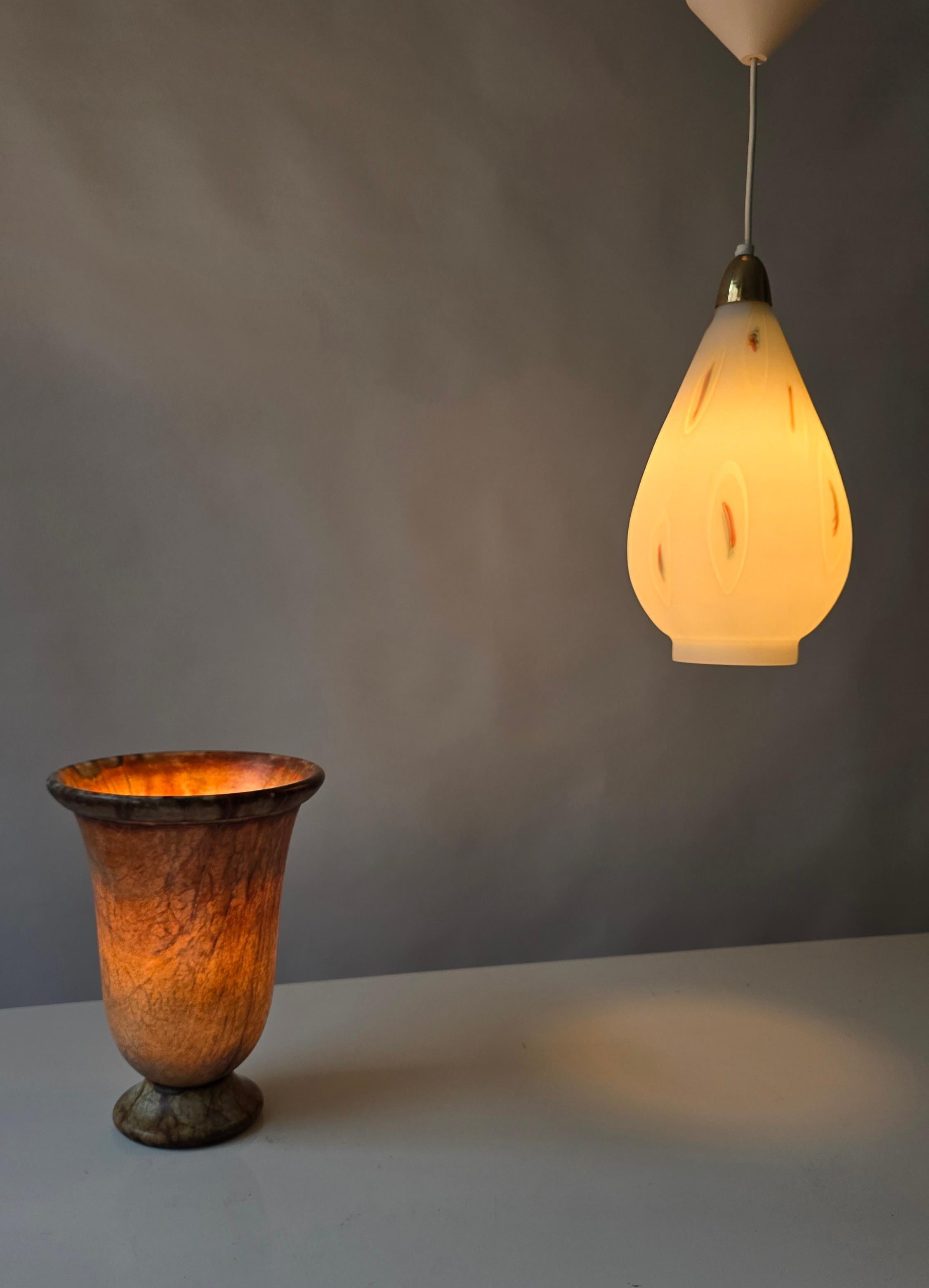 French Art Deco Alabaster Table Lamp For Sale 1