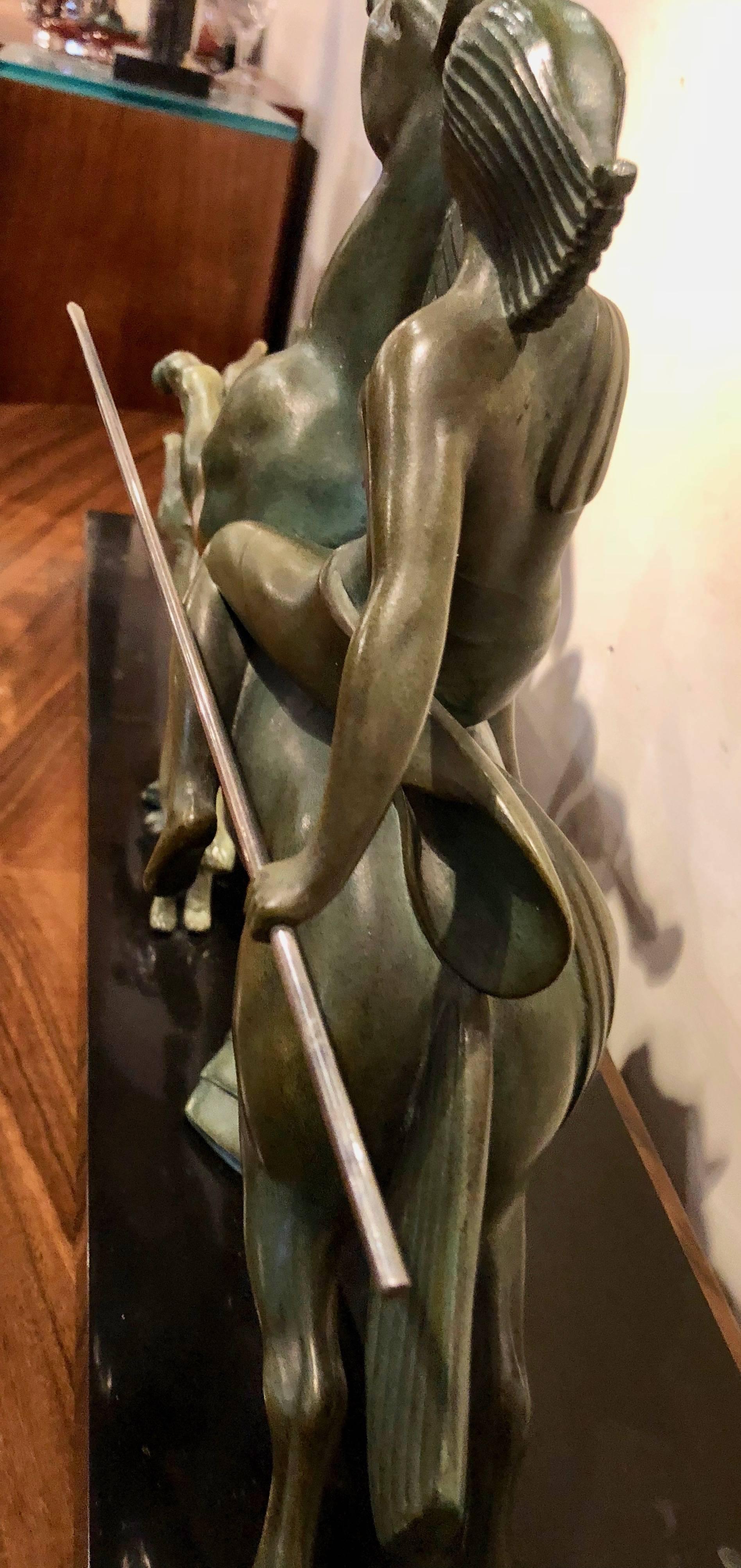 Grand bronze Art Déco Français - Amazones - cavalières et chien Barzoï 4