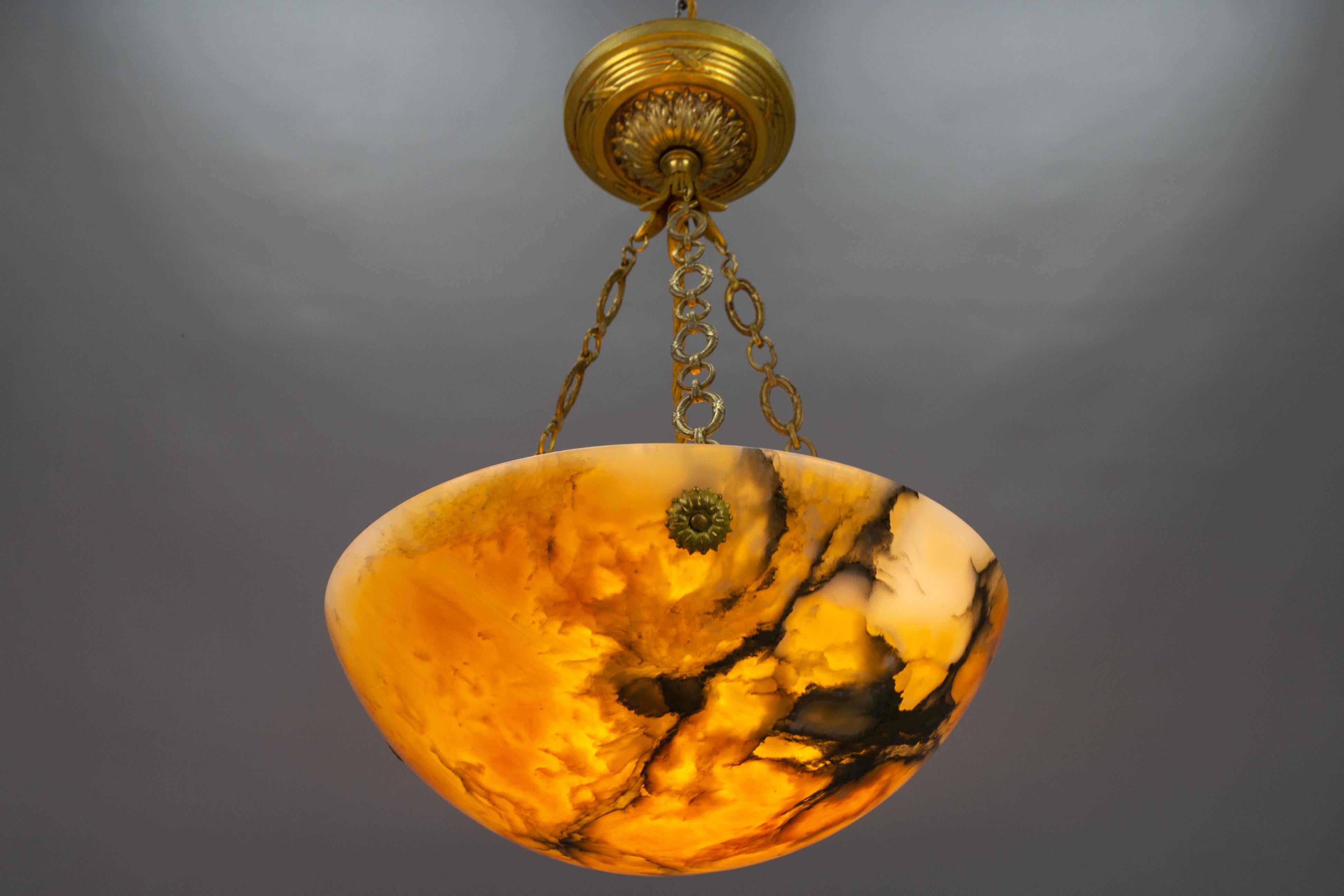 French Art Deco Amber Color Alabaster and Bronze Pendant Light, circa 1920 For Sale 7