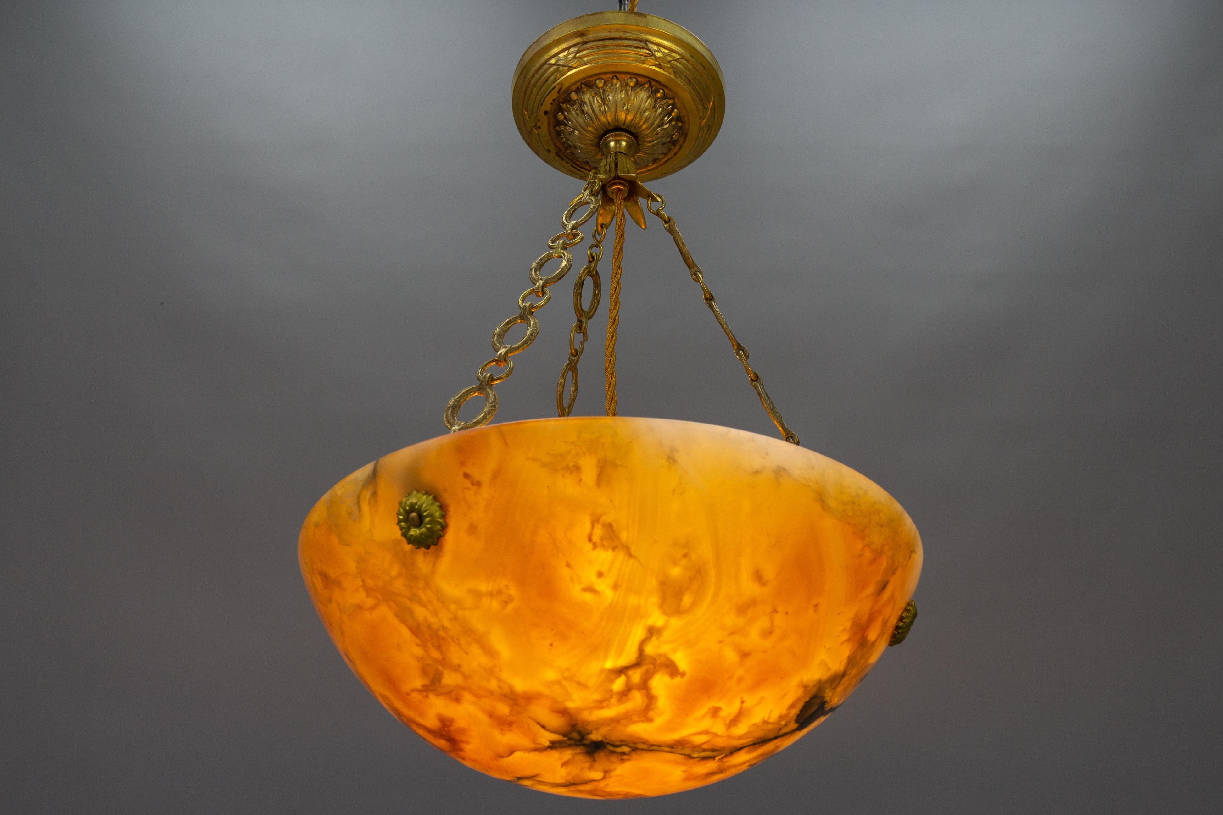 French Art Deco Amber Color Alabaster and Bronze Pendant Light, circa 1920 For Sale 3