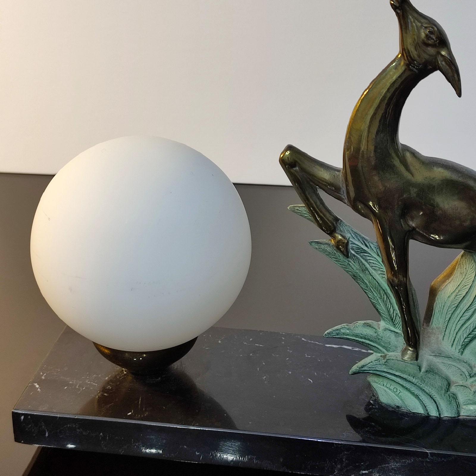 French Art Deco Antelope Table Lamp or Night-Light Sculpture, 1930s 1