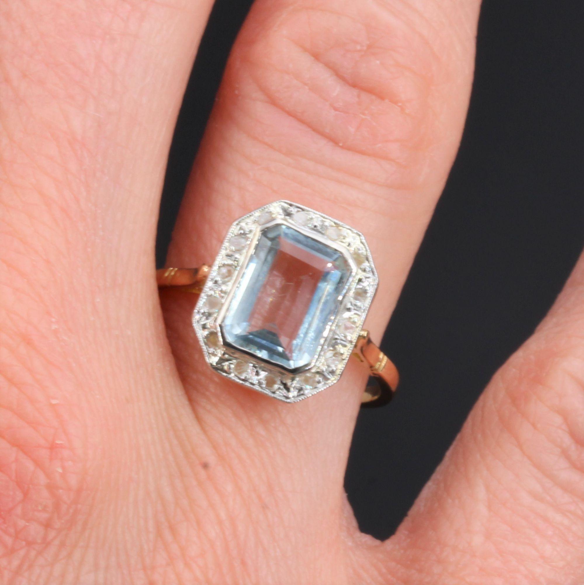 Women's French Art Deco Aquamarine Diamond 18 Karat Yellow Gold Platinum Ring