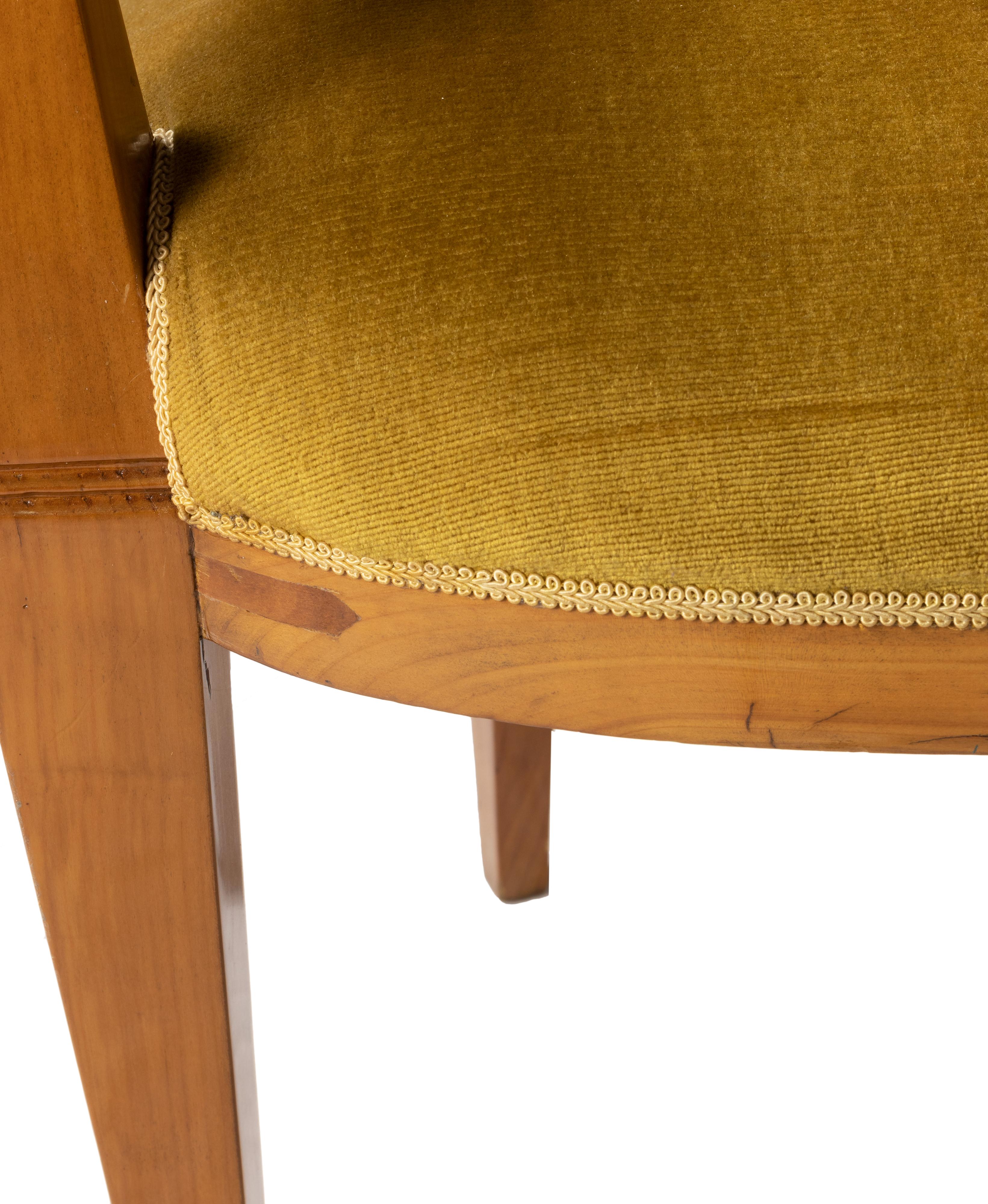 French Art Deco Armchair Yellow, 20th Century For Sale 6