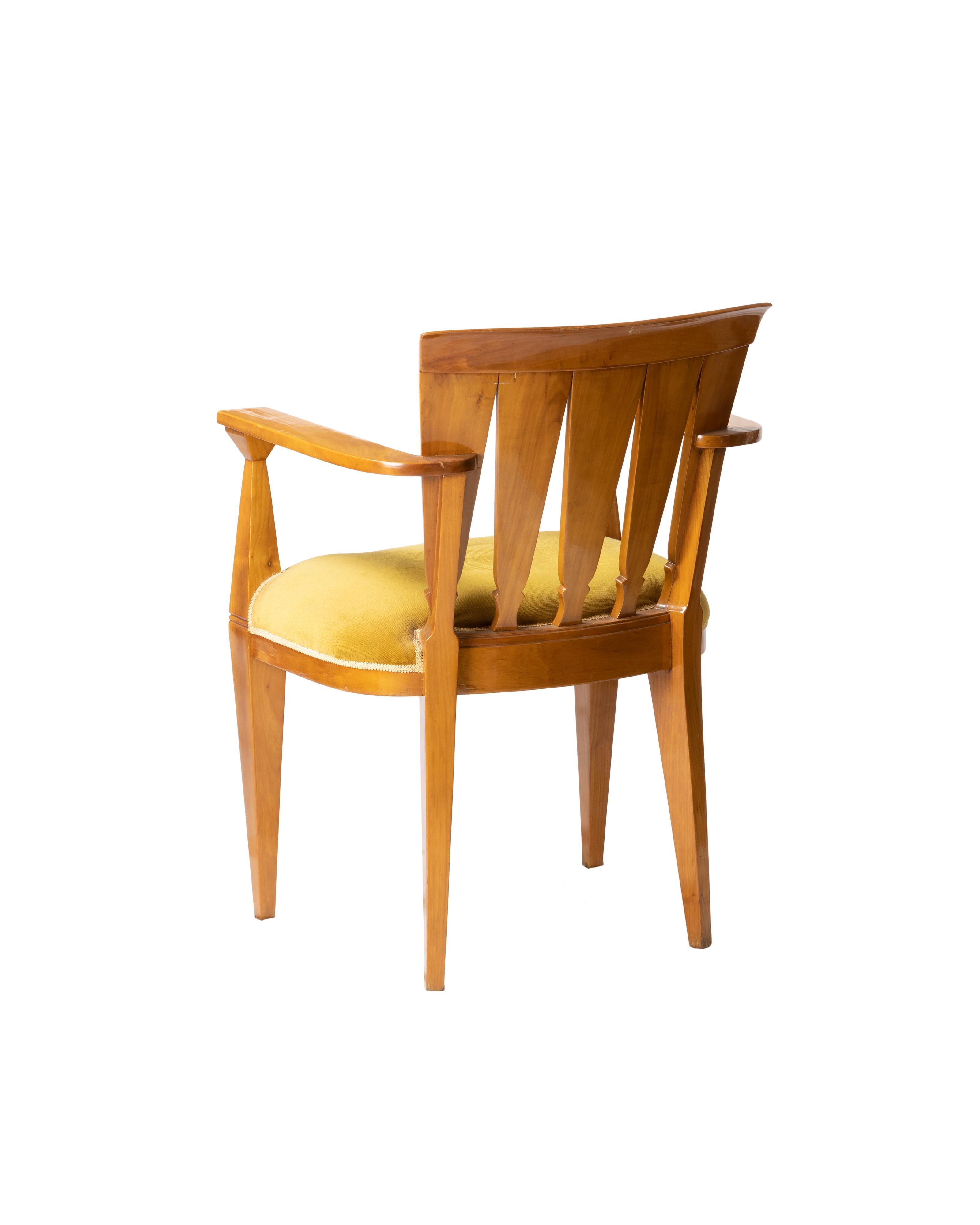 French Art Deco Armchair Yellow, 20th Century In Good Condition For Sale In Lisbon, PT