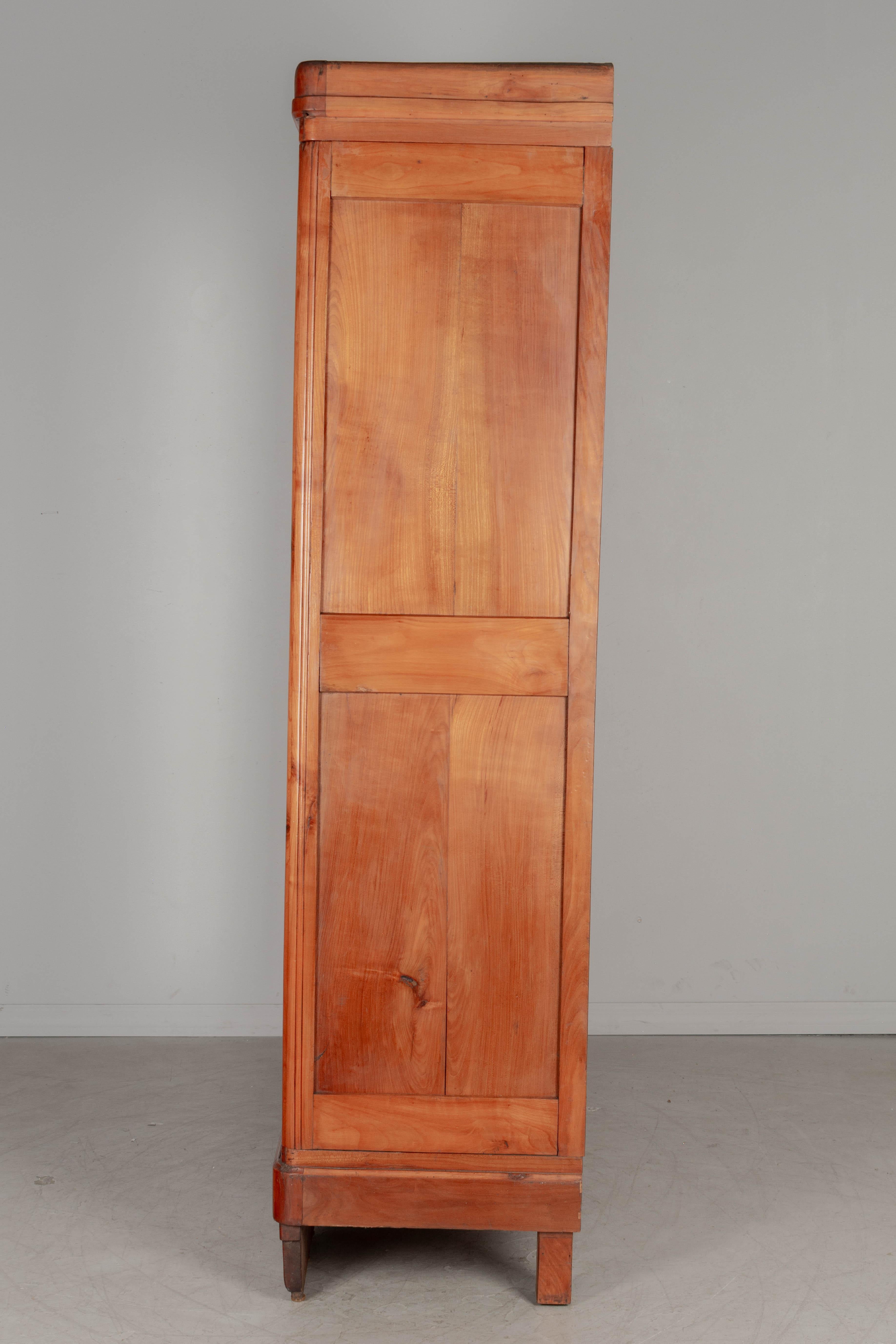 20th Century French Art Deco Armoire For Sale
