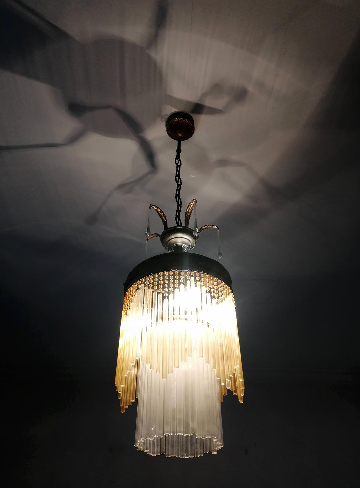 lampadario in paglia