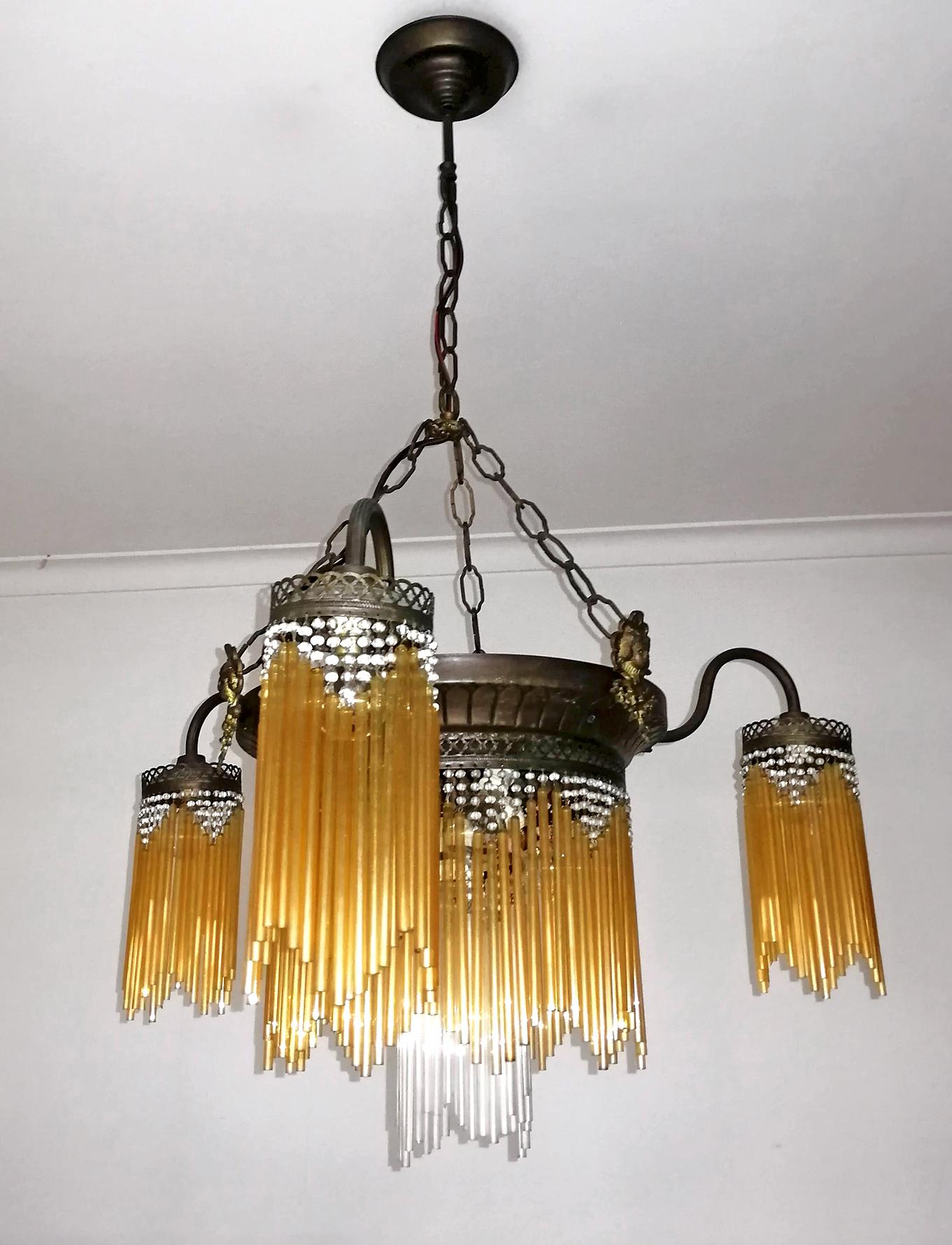 French Art Deco & Art Nouveau Beaded Amber Glass Fringe 7-Light Chandelier c1920 In Good Condition In Coimbra, PT