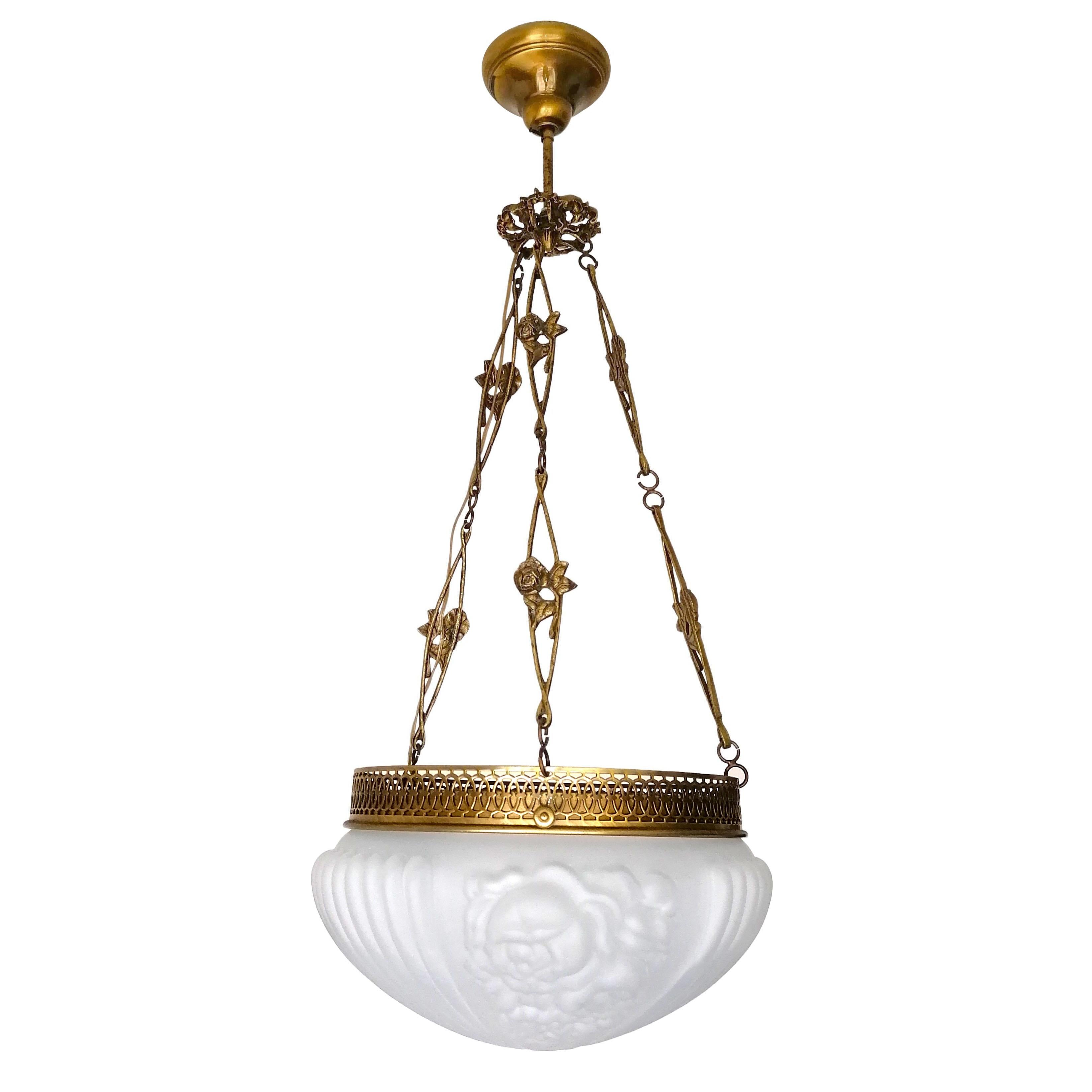 Molded French Art Deco & Art Nouveau Chandelier in Frosted Glass & Gilt Bronze Ornament For Sale