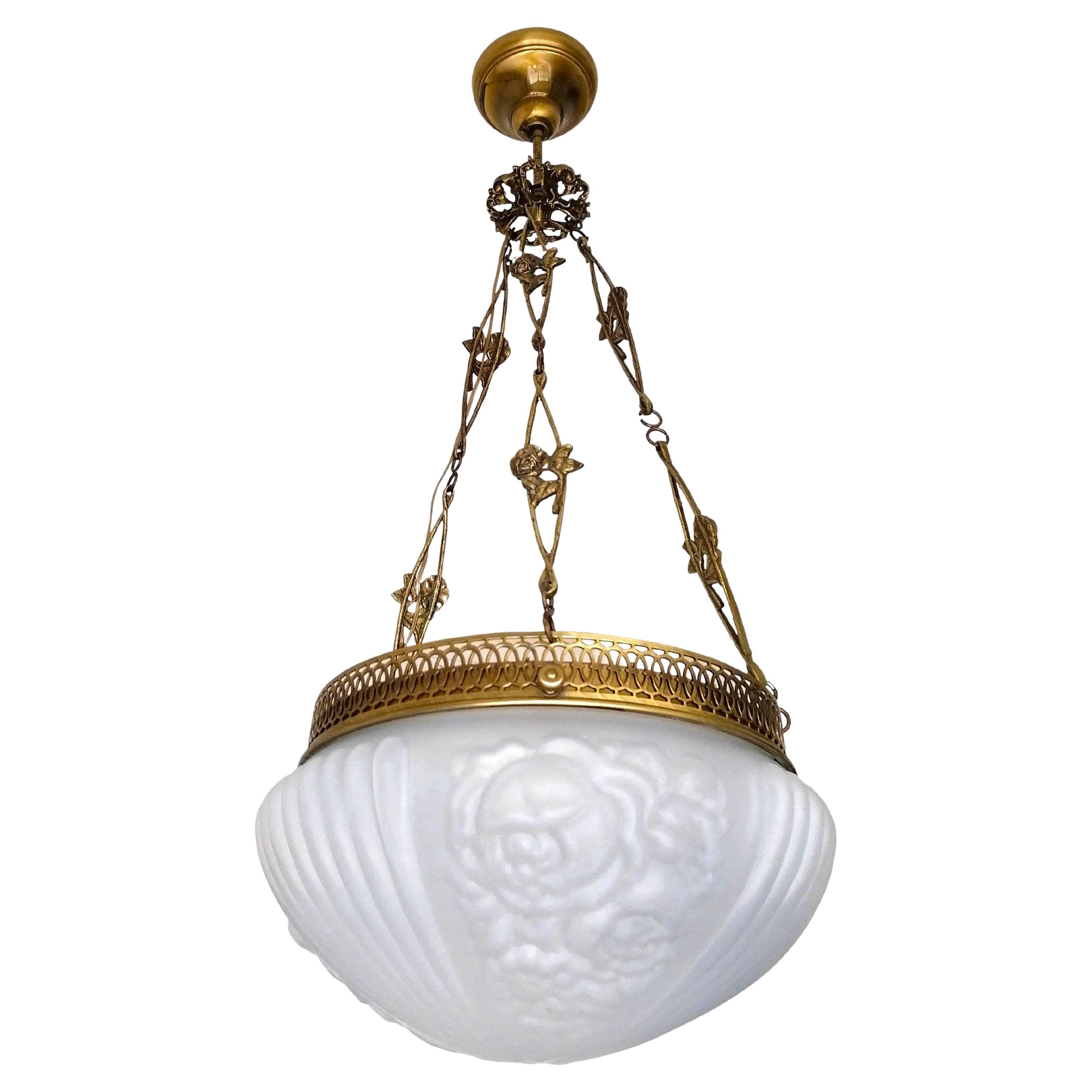 French Art Deco & Art Nouveau Chandelier in Frosted Glass & Gilt Bronze Ornament