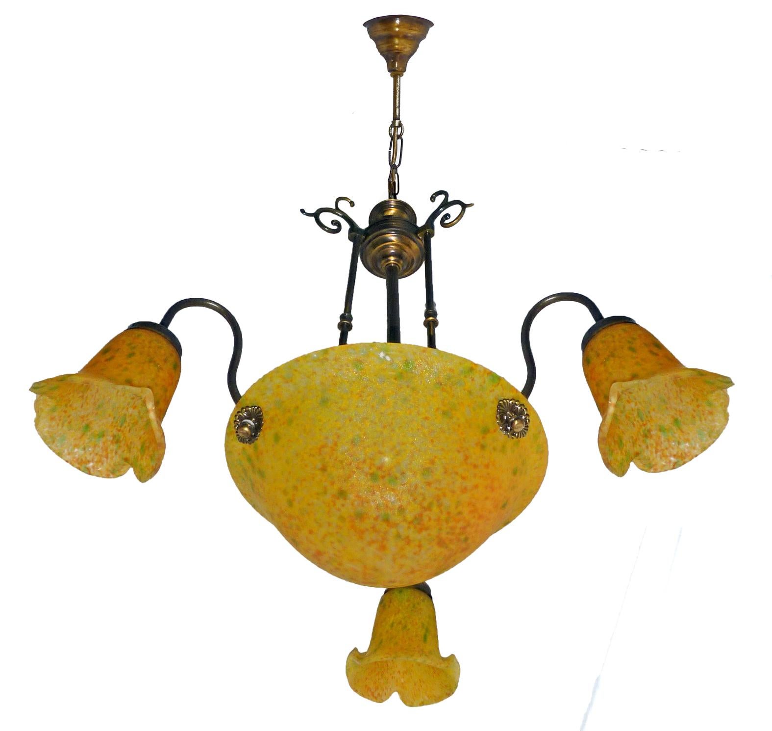 20th Century French Art Deco and Art Nouveau Polychrome Amber Glass 4-Light Chandelier For Sale