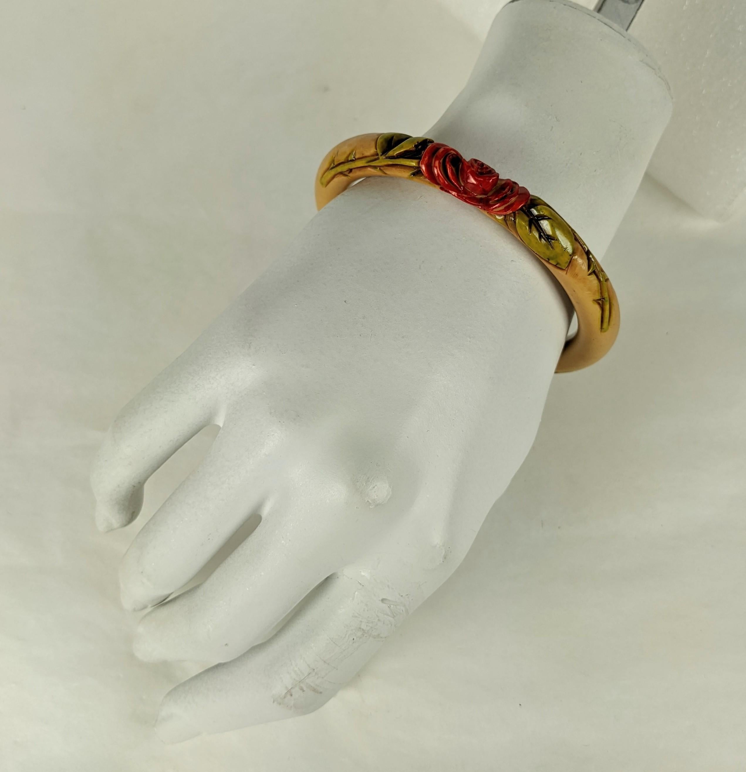  French Art Deco Bakelite Carved Rose Bangle Bracelet In Good Condition For Sale In New York, NY
