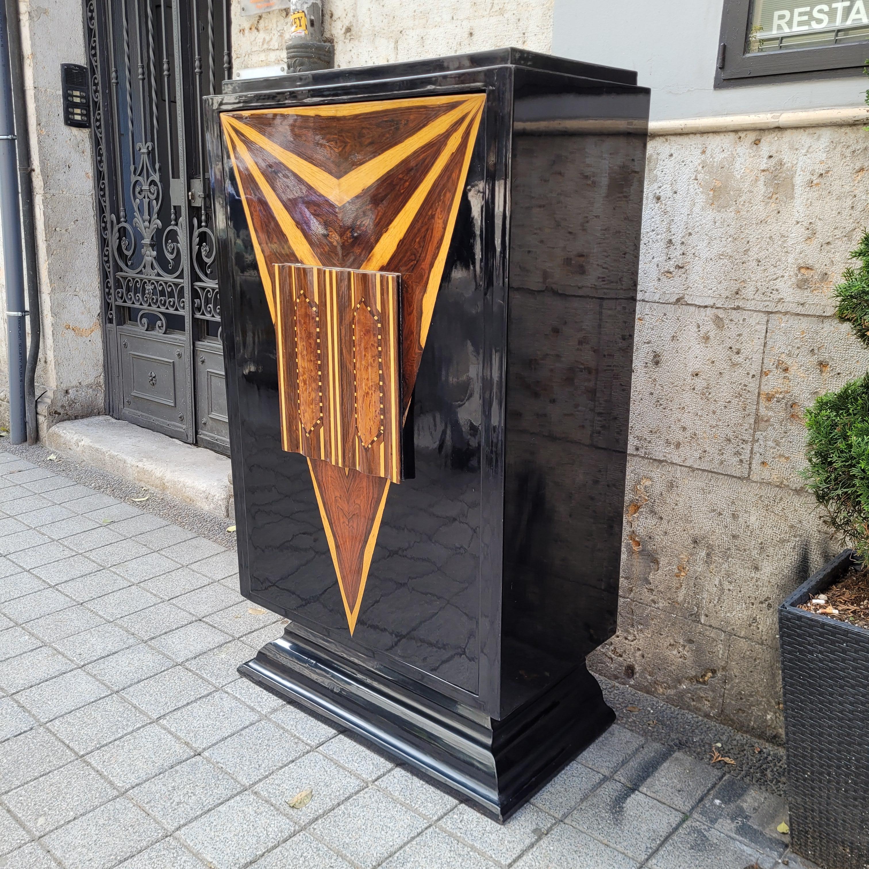 Mobile bar francese Art Déco, legno laccato e intarsi in legno esotico in vendita 8