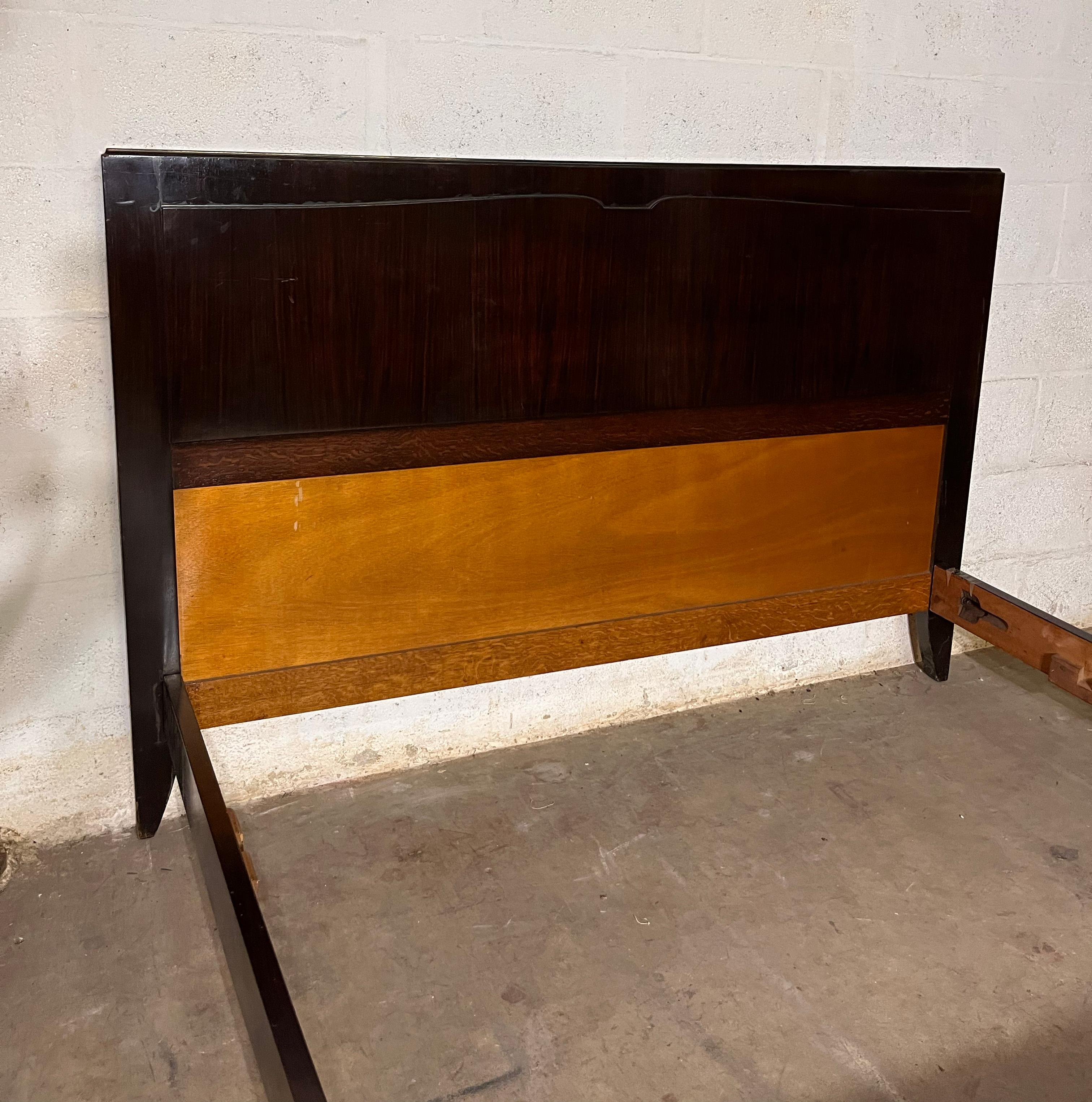 Französisches Art-Déco-Bett aus Palisander, Jules Leleu zugeschrieben (Bronze) im Angebot