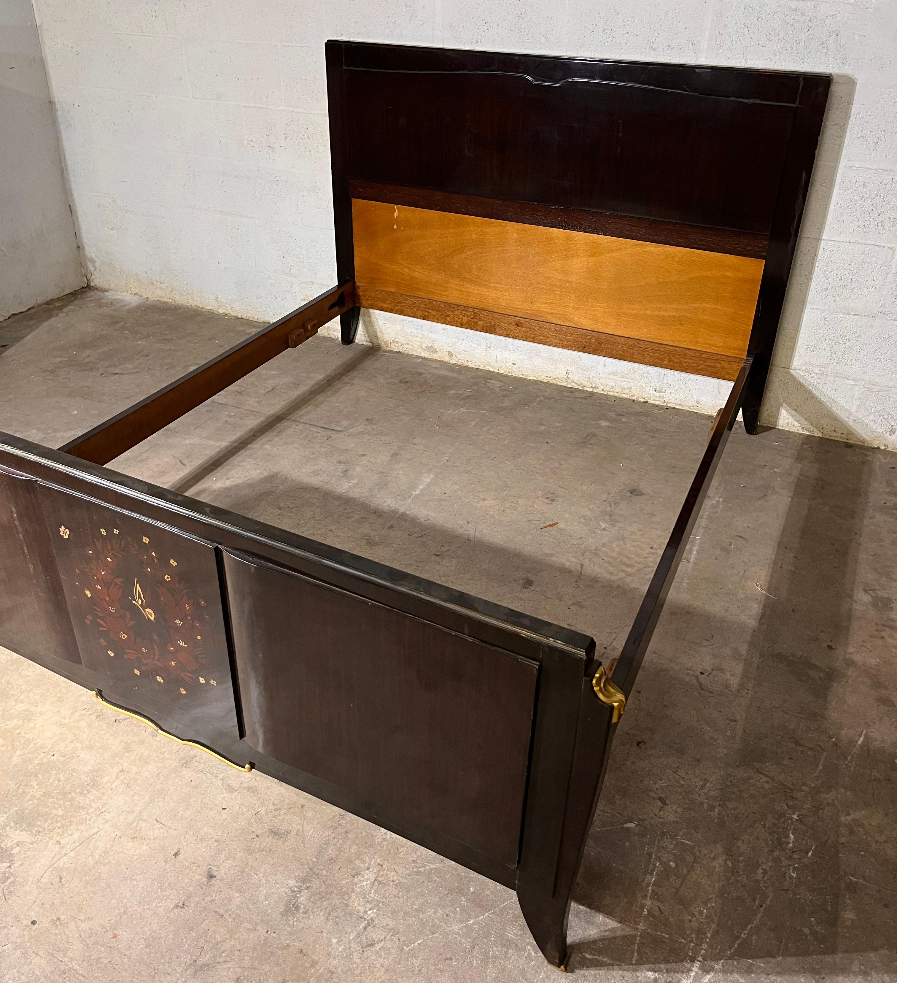 French Art Deco Bed in Rosewood attributed to Jules Leleu  For Sale 2