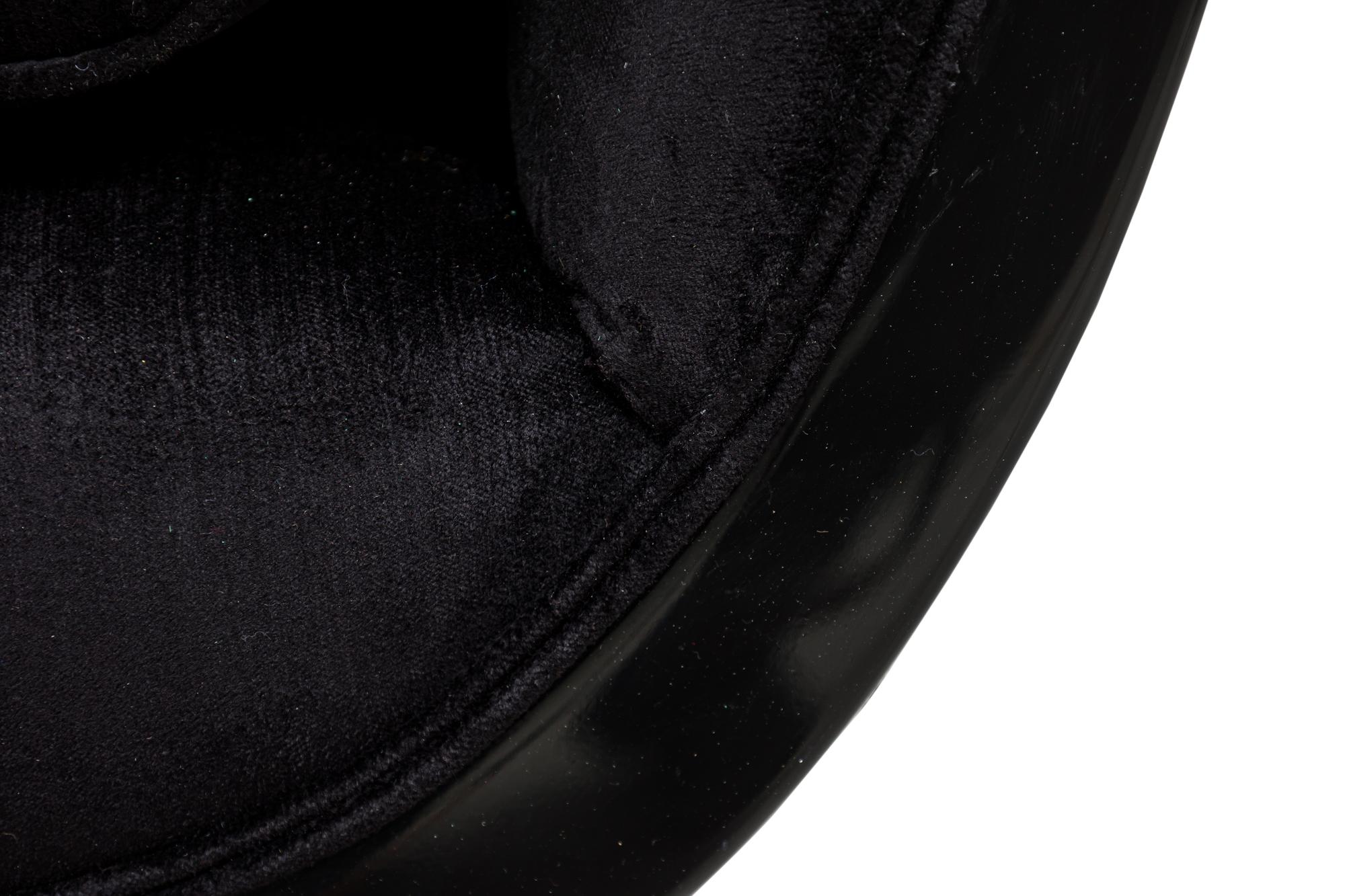 French Art Deco Black Lacquered and Black Upholstered Sleigh Recamier in vendita 8