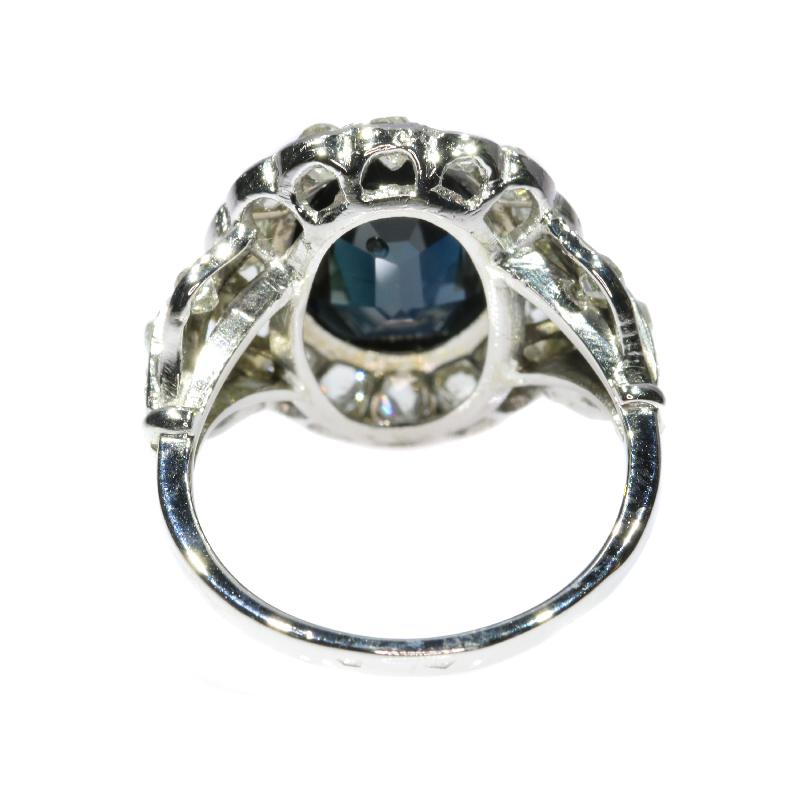 French Art Deco Belle Époque Engagement Ring with Diamonds and Natural Sapphire For Sale 4