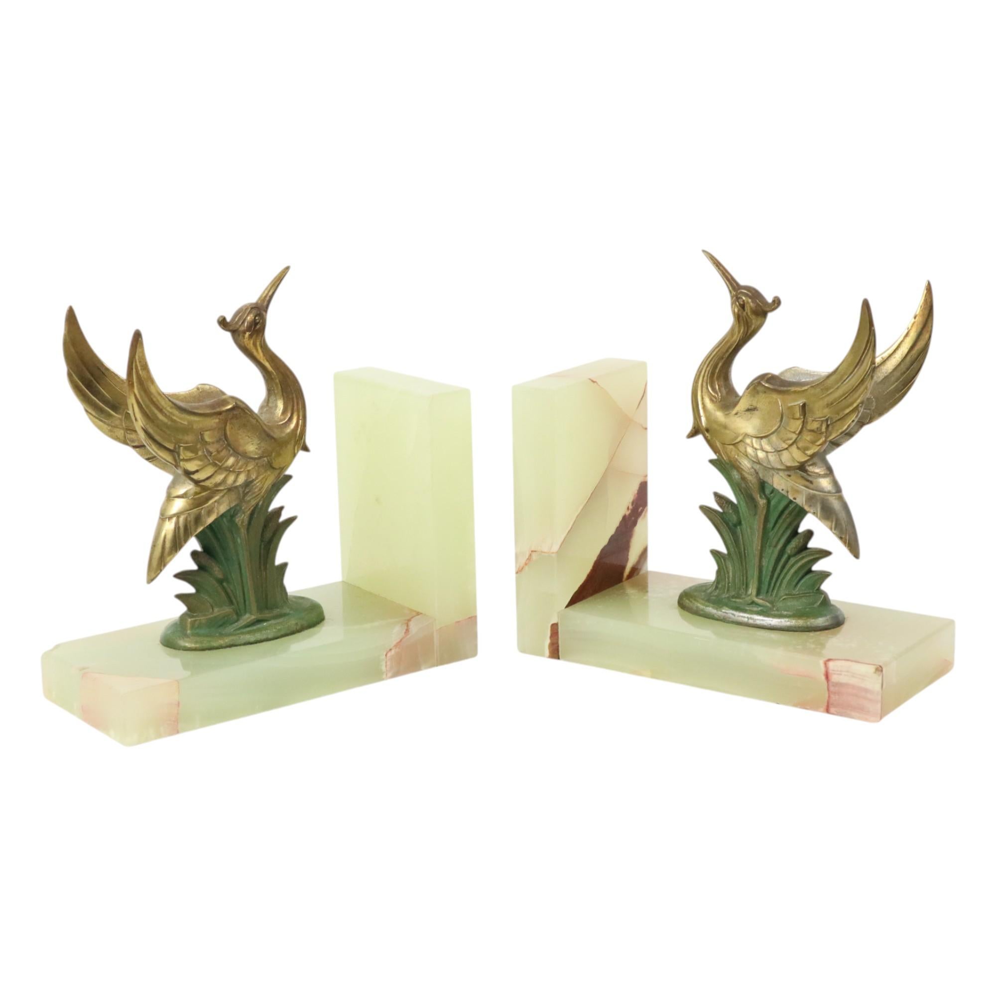 Fermalibri francese Art Deco Bird in alabastro e pietra naturale 1930 in vendita 6