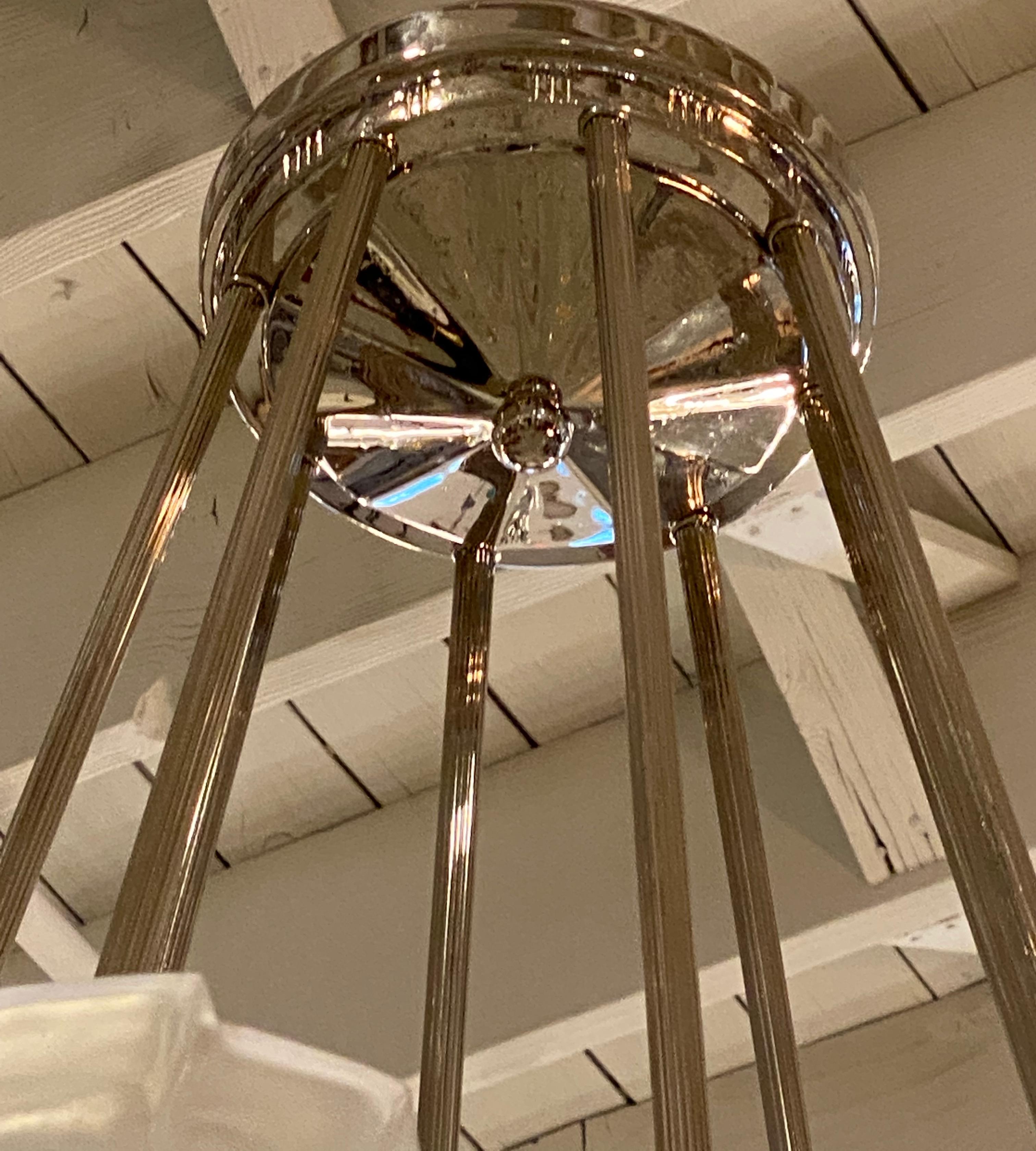 Lampadario Art Deco francese con uccelli in volo firmato da Sabino in vendita 7